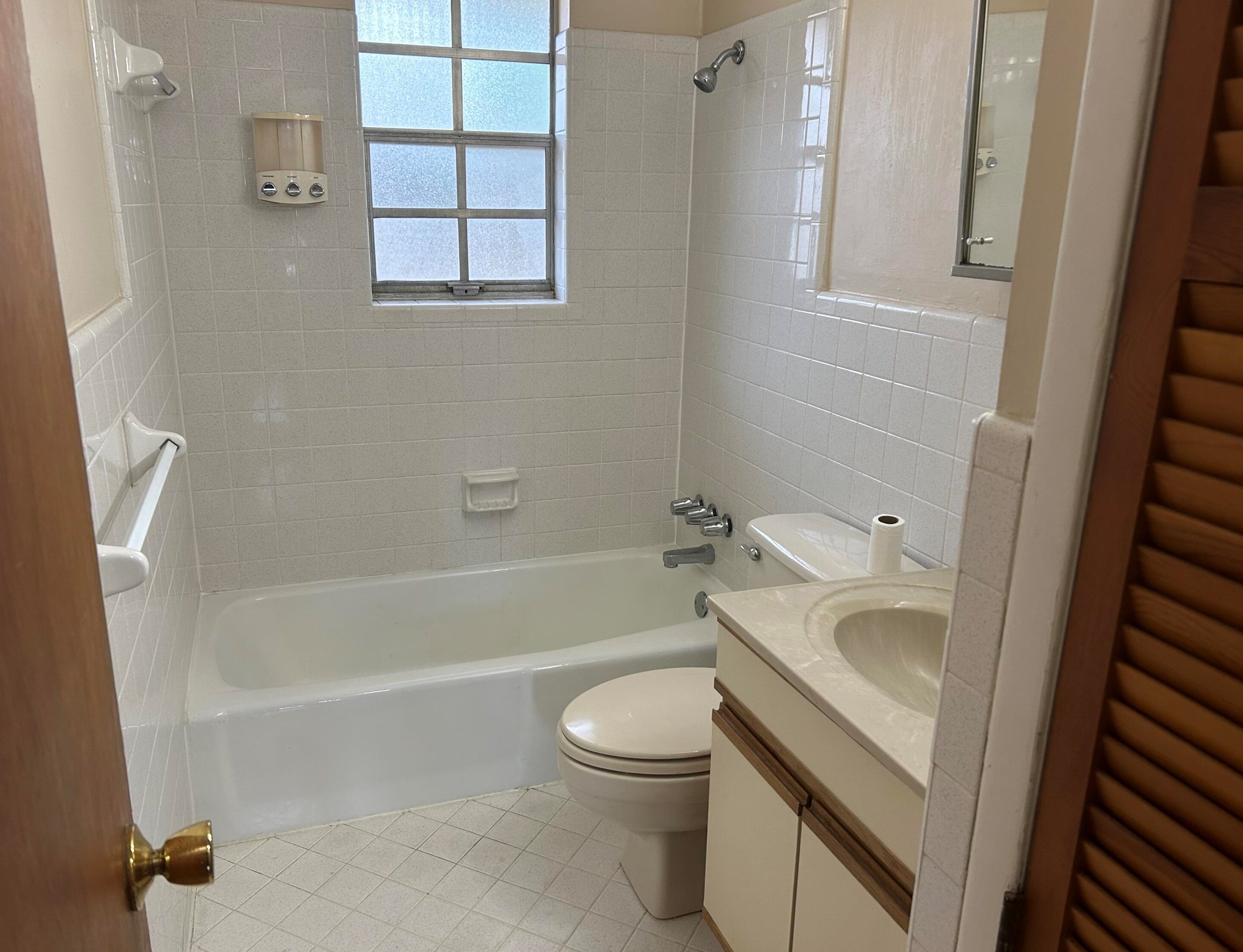 626 Mayflower Ave, Fort Walton Beach FL  32547-3166 exterior