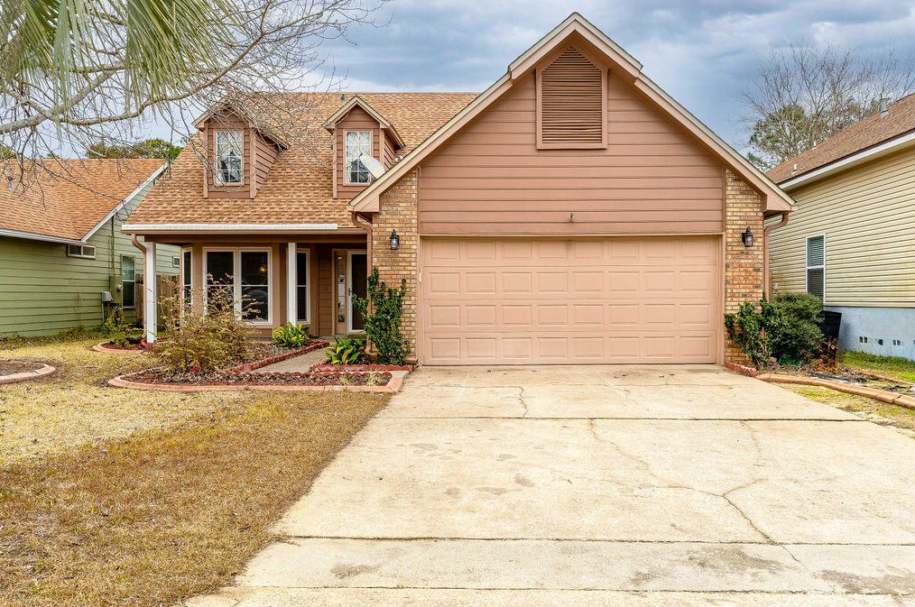 346 Brookwood Blvd, Mary Esther, FL 32569