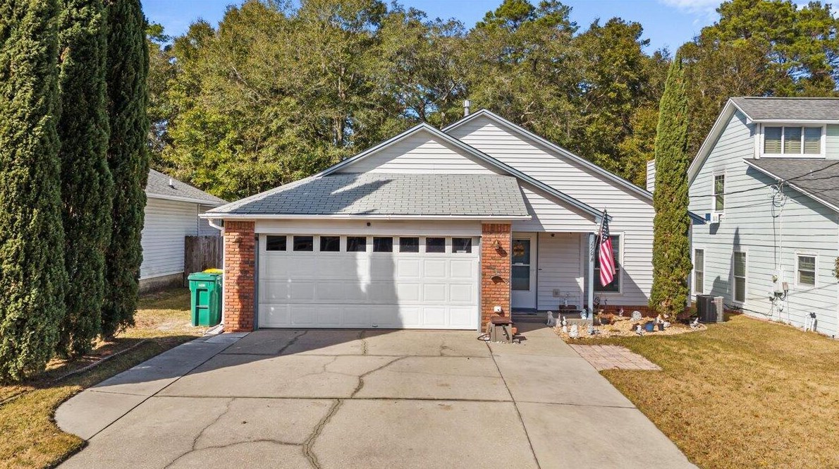 1110 Rita Ln, Niceville, FL 32578-2120