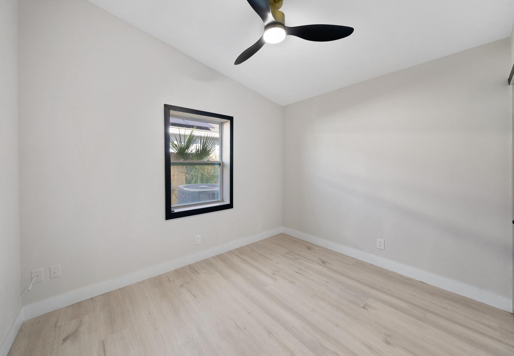 121 Sonata Cir, Panama City FL  32413-2660 exterior