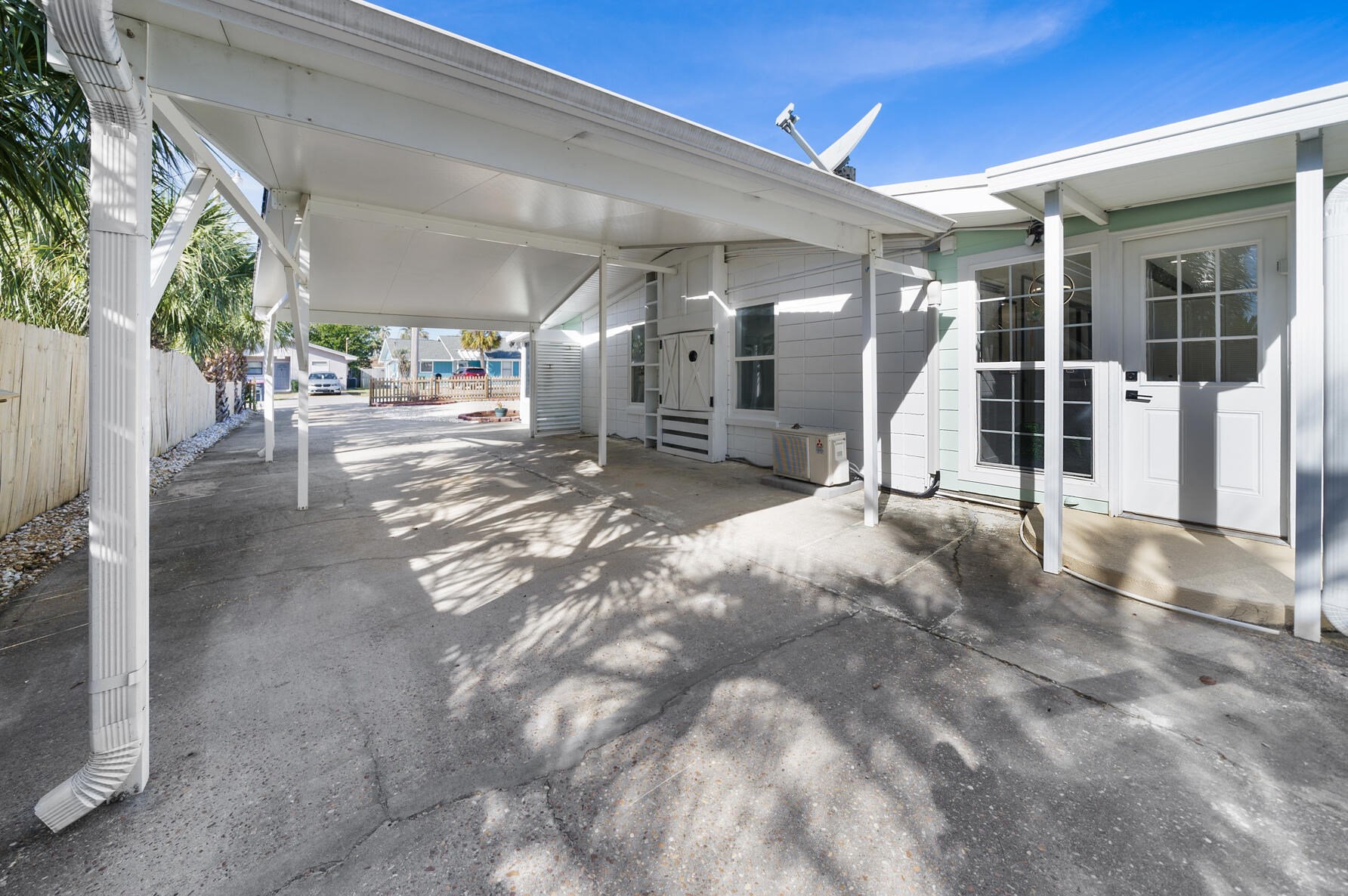 121 Sonata Cir, Panama City FL  32413-2660 exterior