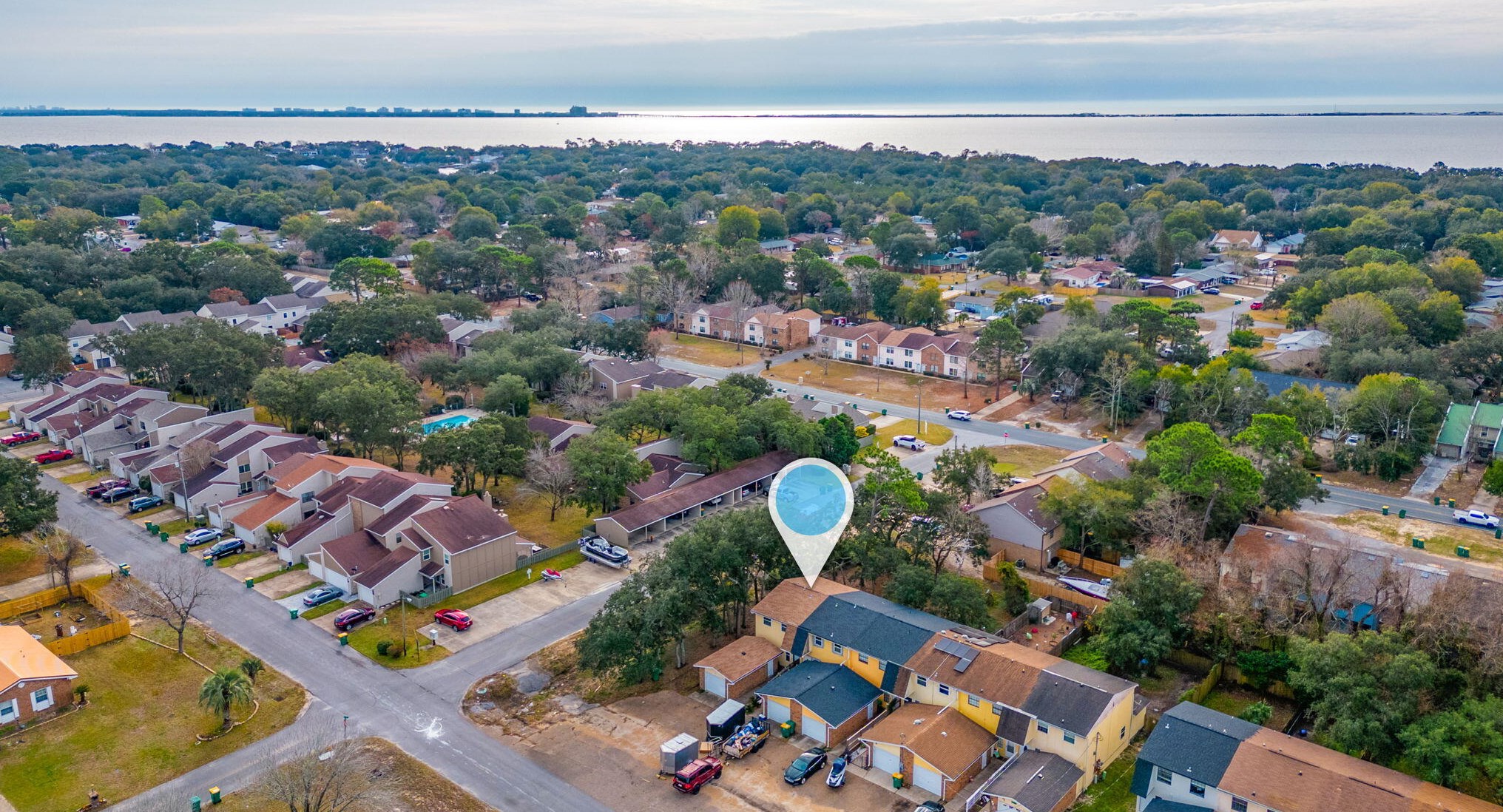 92 5th Ave #unit 12, Shalimar, FL 32579