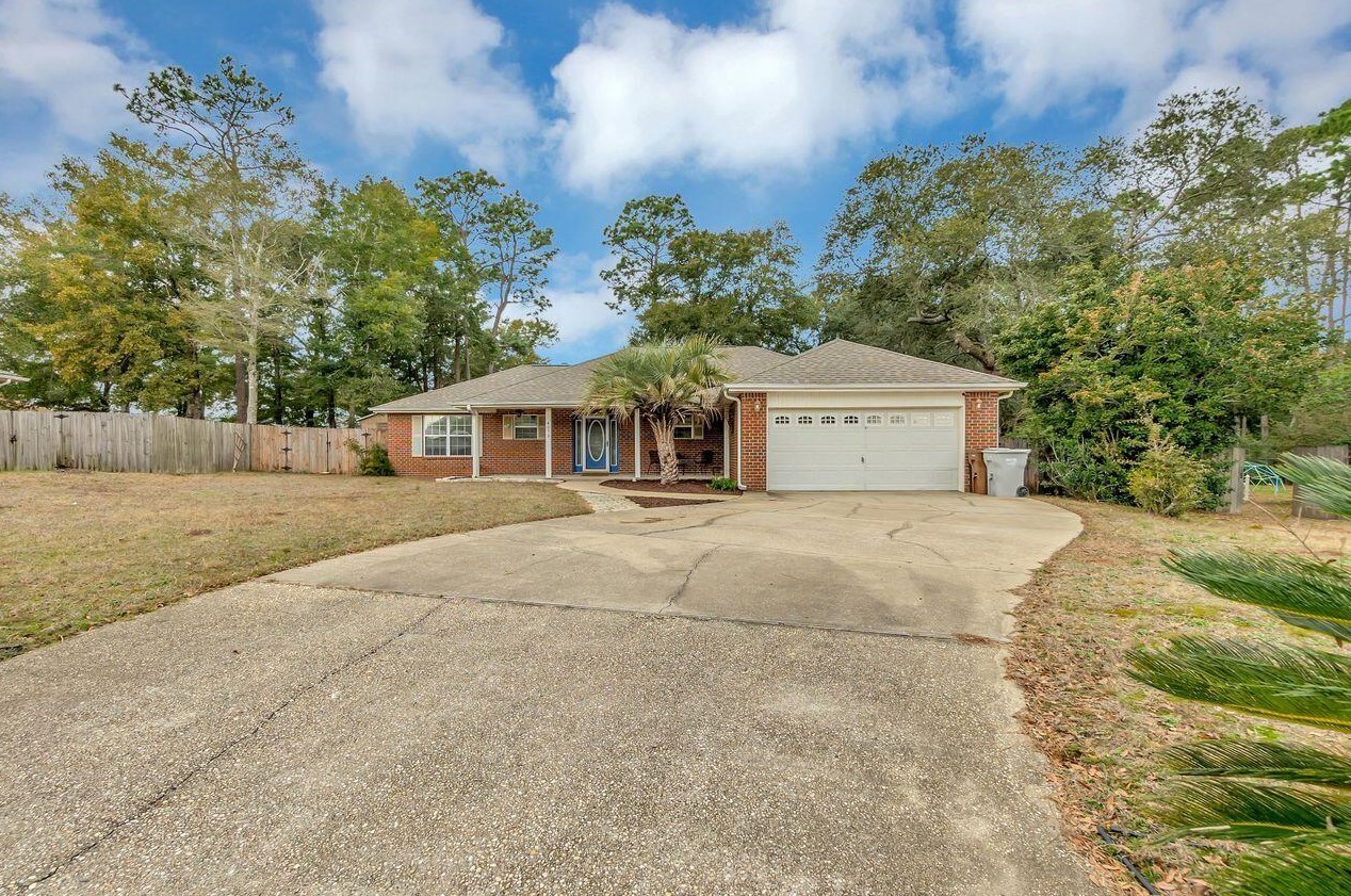 4079 Jacaranda Trce, Milton, FL 32583
