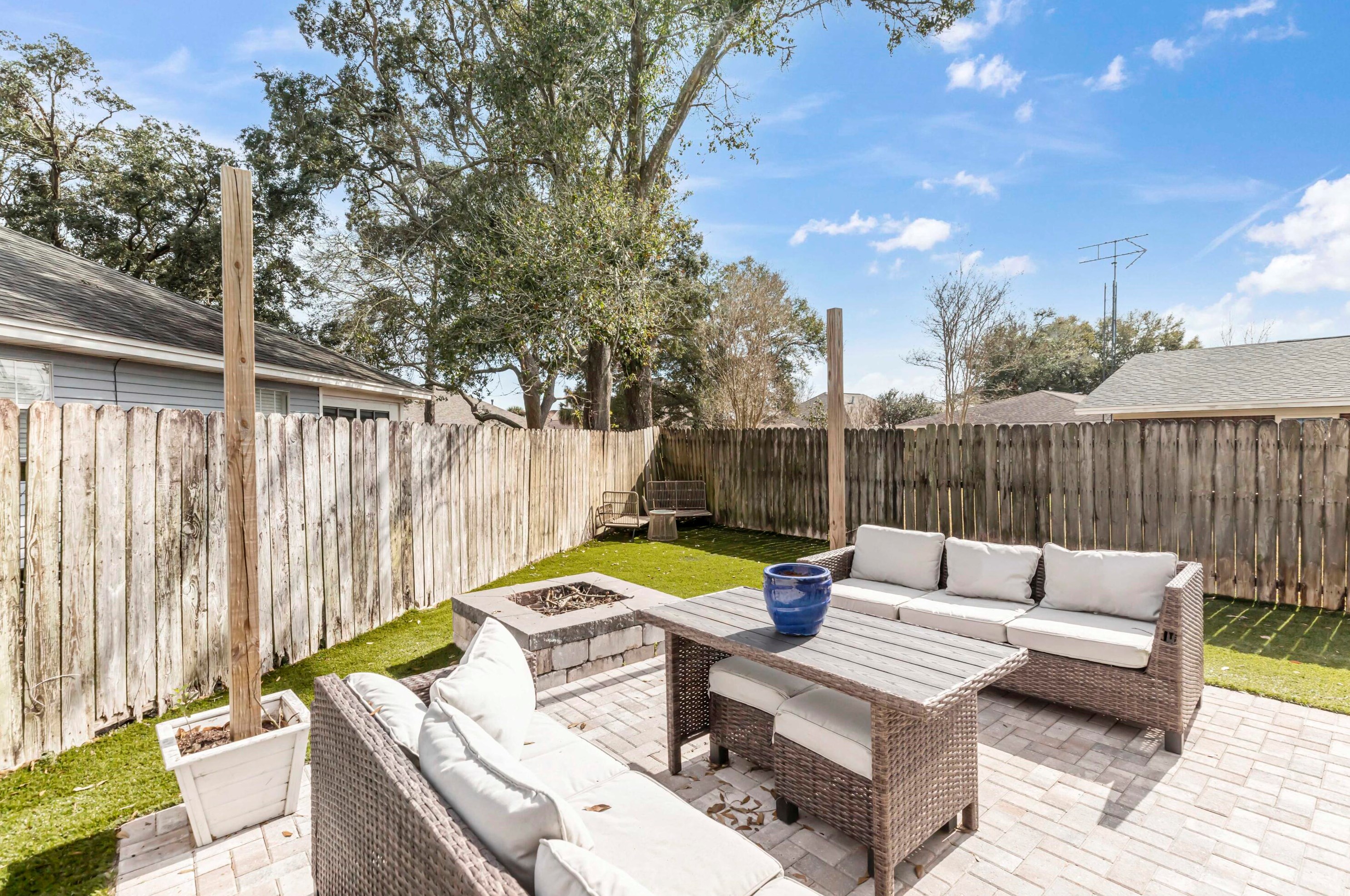904 Roanoke Ct, Fort Walton Beach, FL 32547