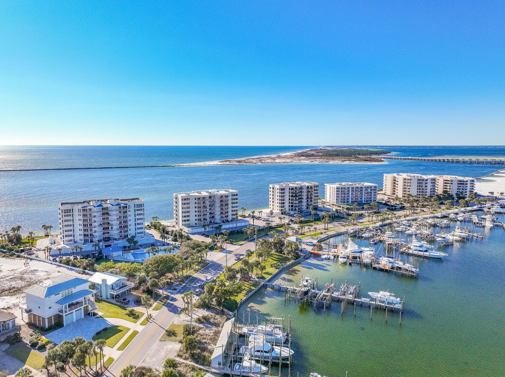 280 Gulf Shore Dr, Destin, FL 32541-5039