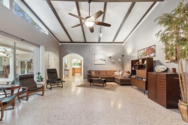2800 Dogwood Acres, Crestview FL  32536-9399 exterior