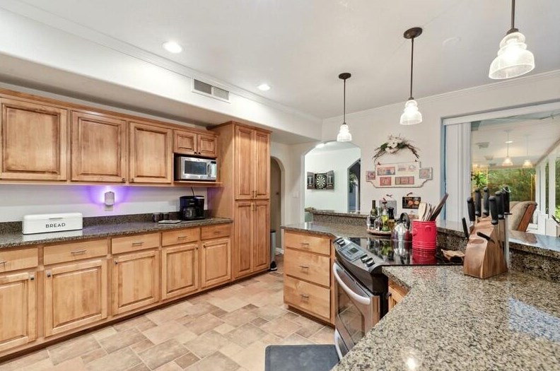 2800 Dogwood Acres, Crestview FL  32536-9399 exterior
