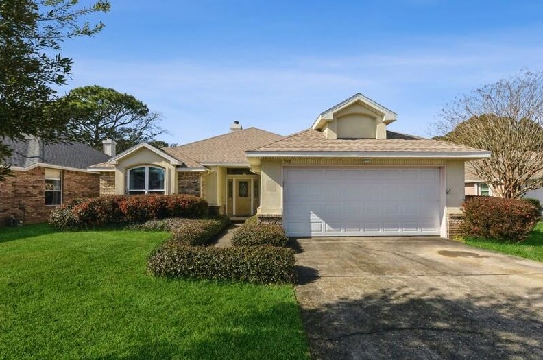 928 Shalimar Point Dr, Shalimar, FL 32579