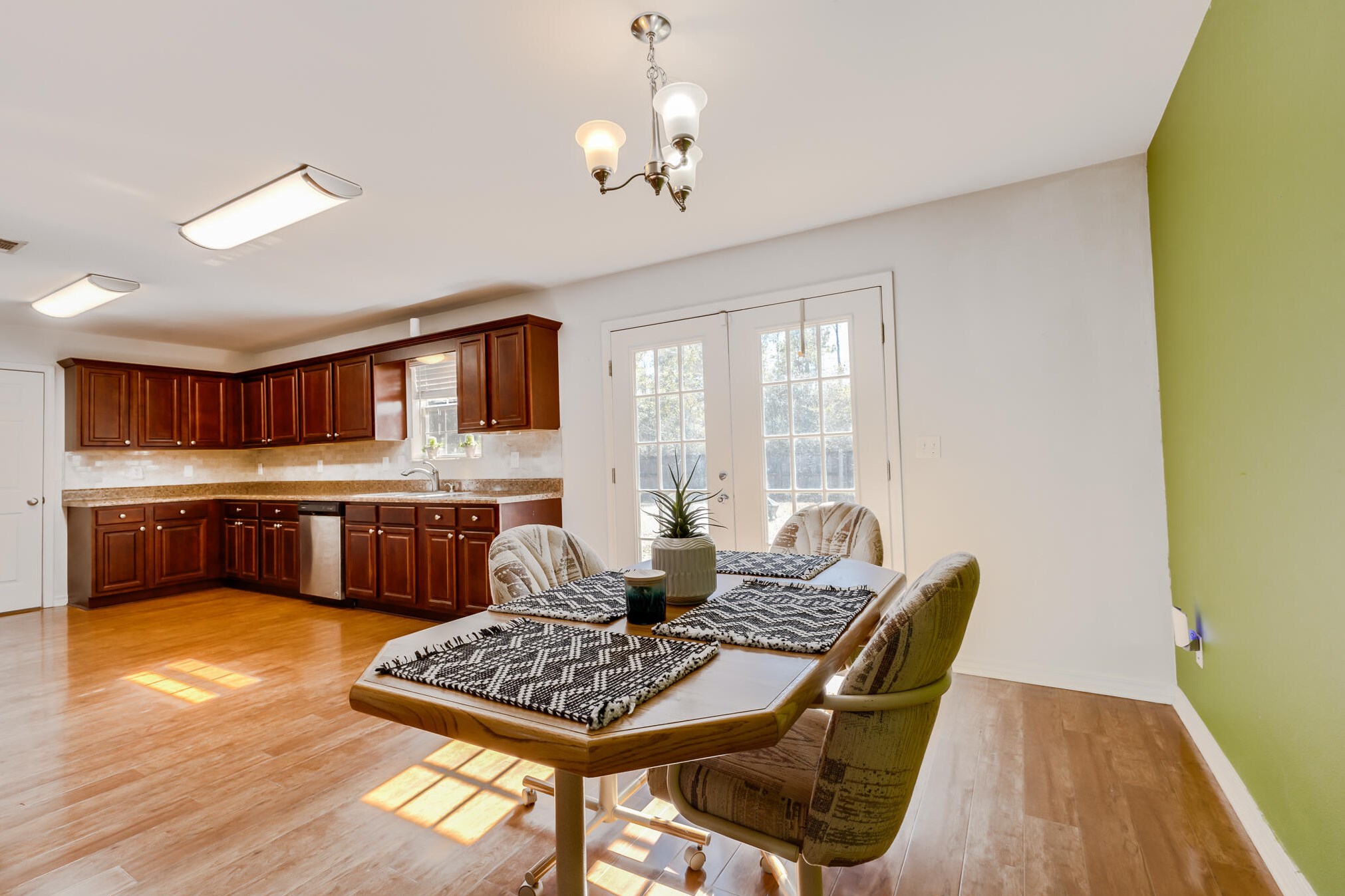 4434 Goldfinch Way, Crestview FL  32539-8716 exterior