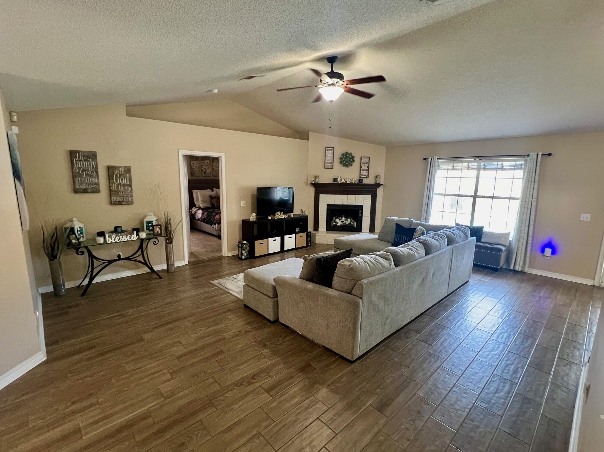 318 Riverchase Blvd, Crestview FL  32536-9217 exterior