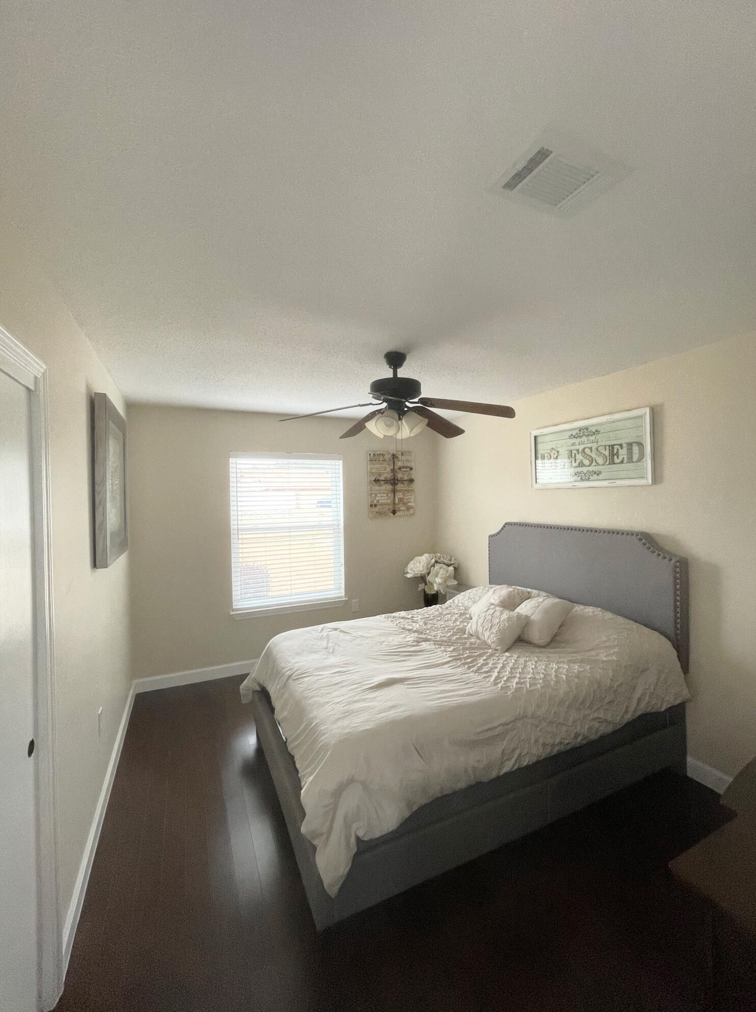 220 Lakeside Ln, Mary Esther FL  32569-1459 exterior