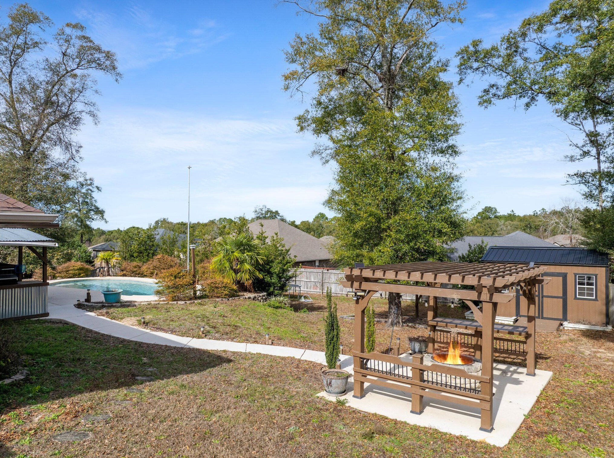 6217 Plum Orchard Way, Crestview FL  32536-4370 exterior