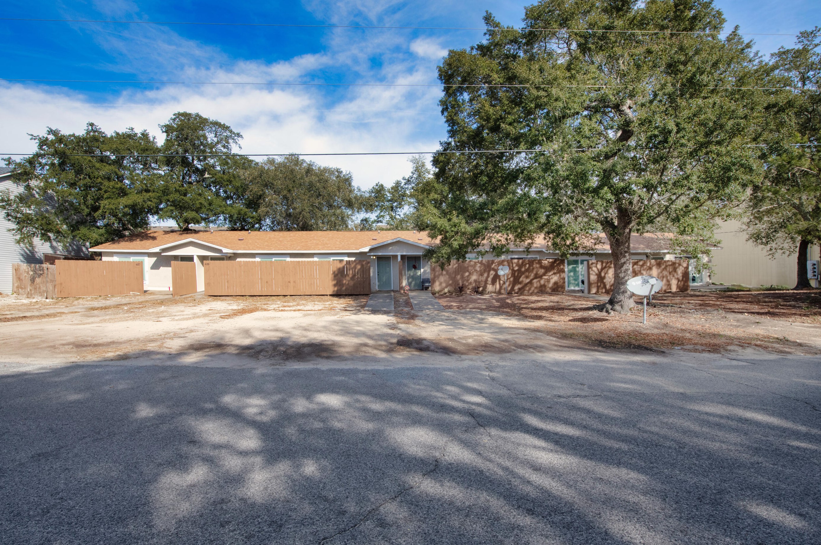 617-627 Virginia Oak Ct, Fort Walton Beach, FL 32548