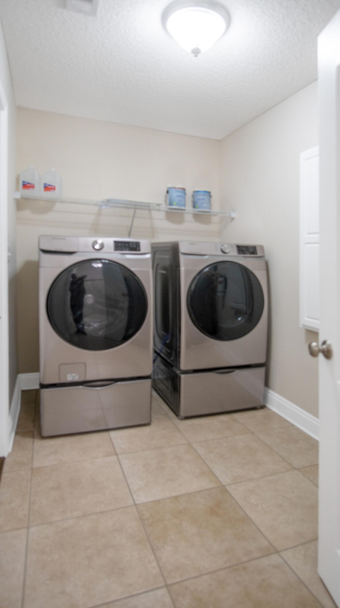 121 Hillwood Dr, Crestview FL  32539-8501 exterior