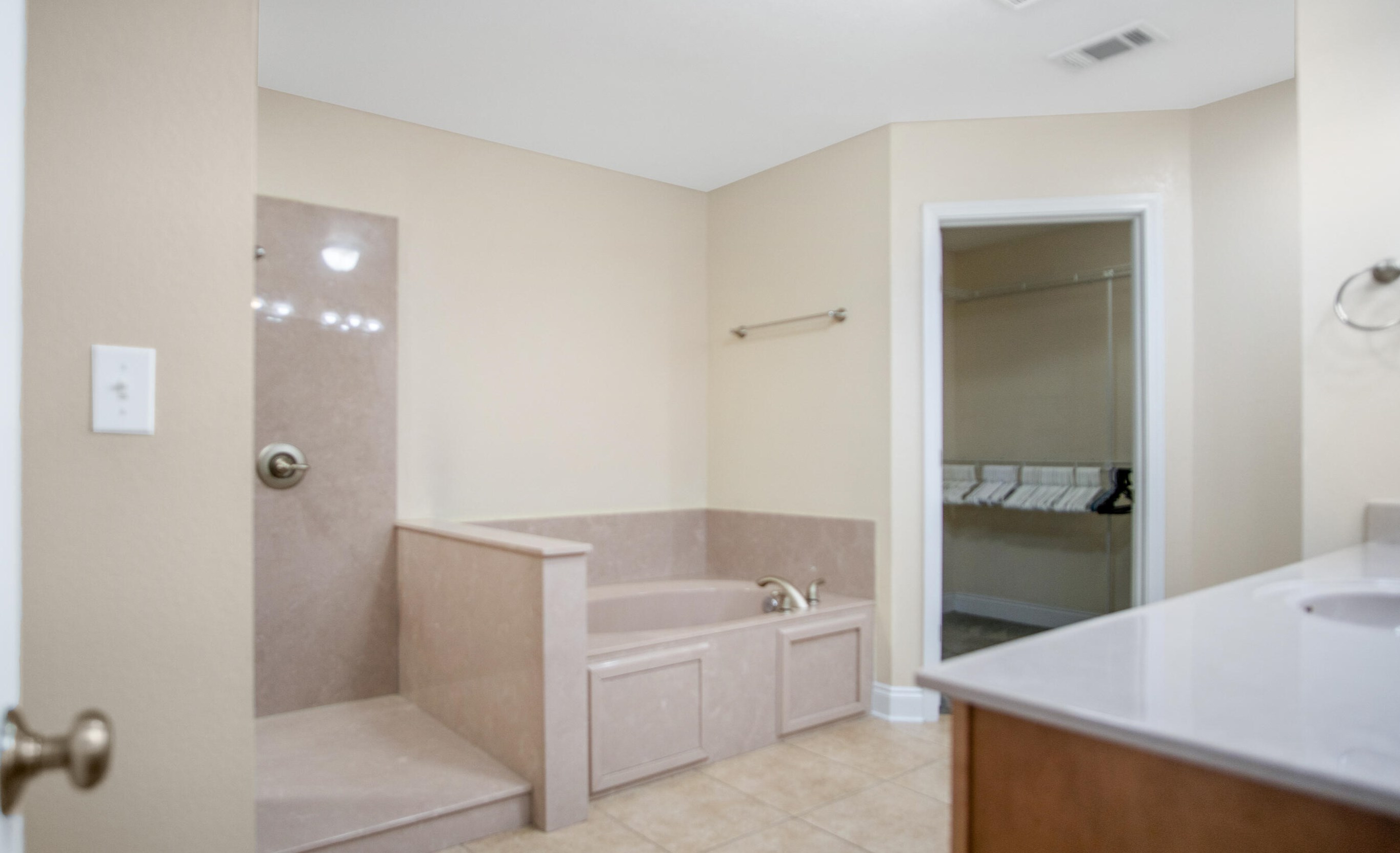 121 Hillwood Dr, Crestview FL  32539-8501 exterior