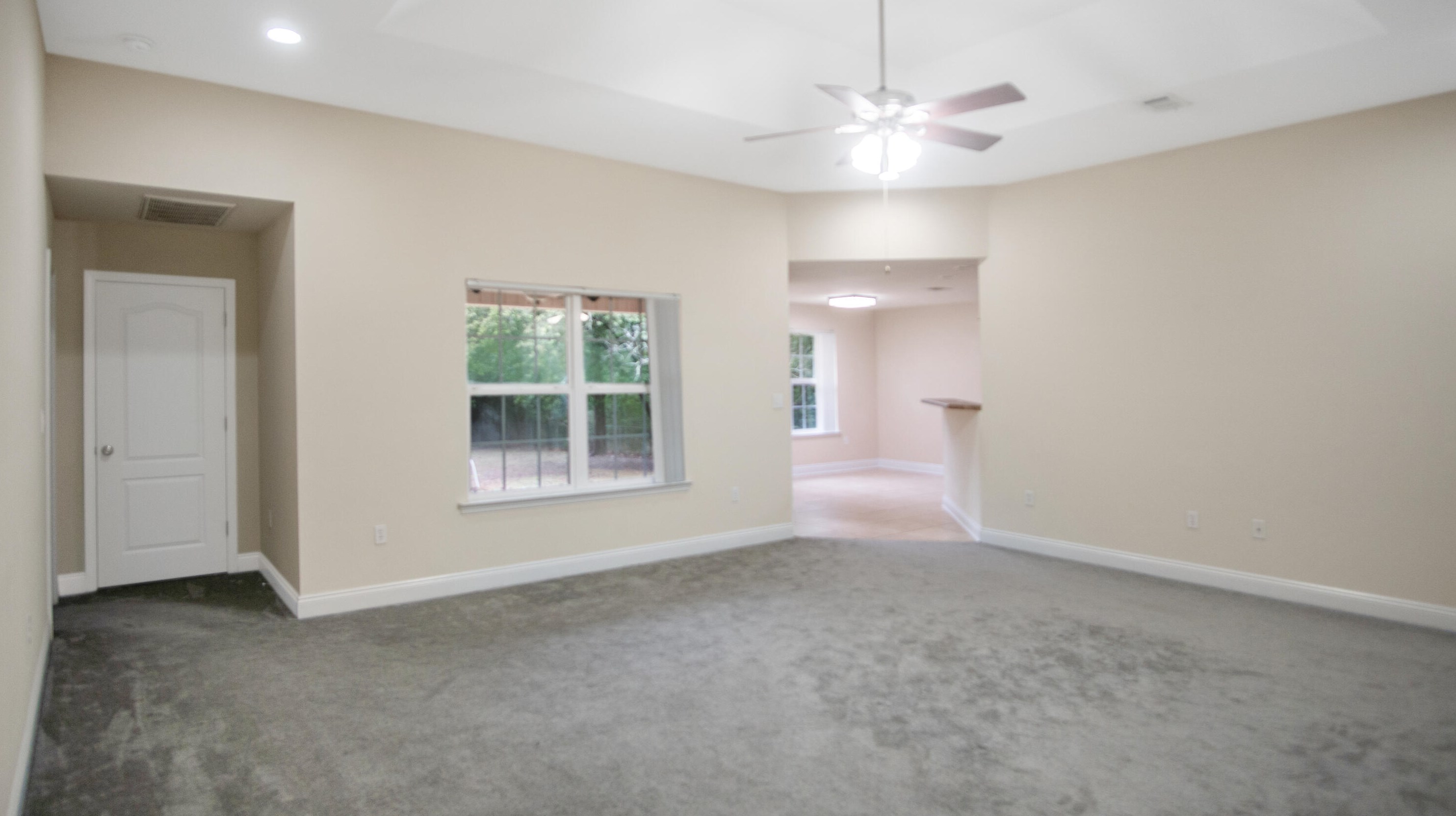 121 Hillwood Dr, Crestview FL  32539-8501 exterior