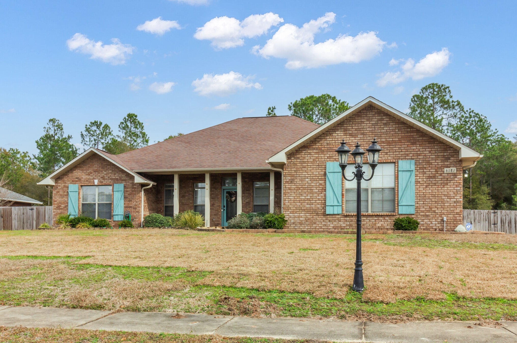 6181 Hummingbird Ln, Crestview FL  32536-4392 exterior