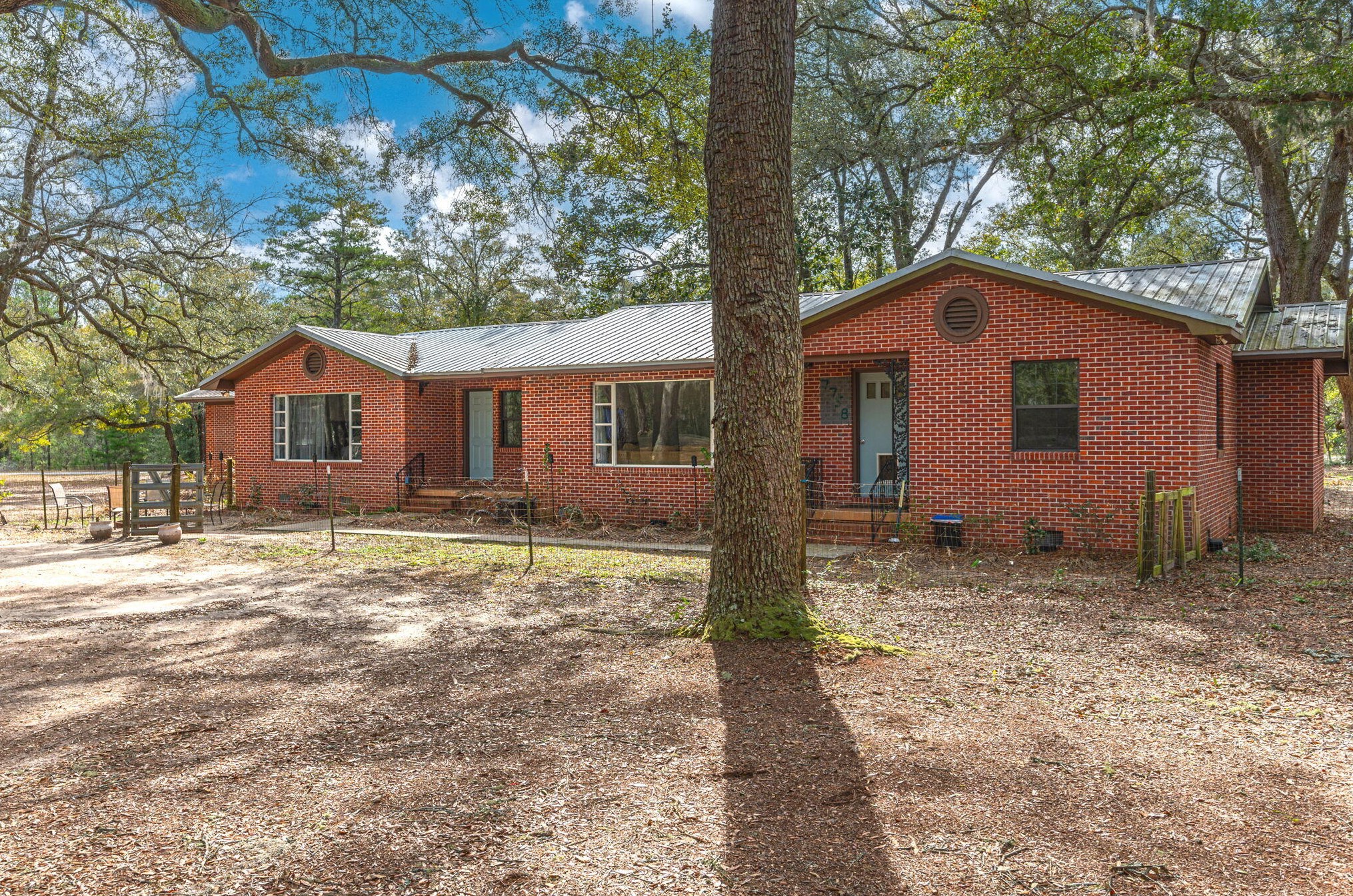 7758 State Hwy 81, Red Bay, FL 32455