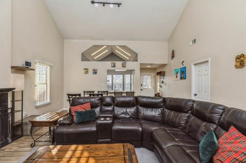 367 Canterbury Cir, Fort Walton Beach FL  32548-4588 exterior