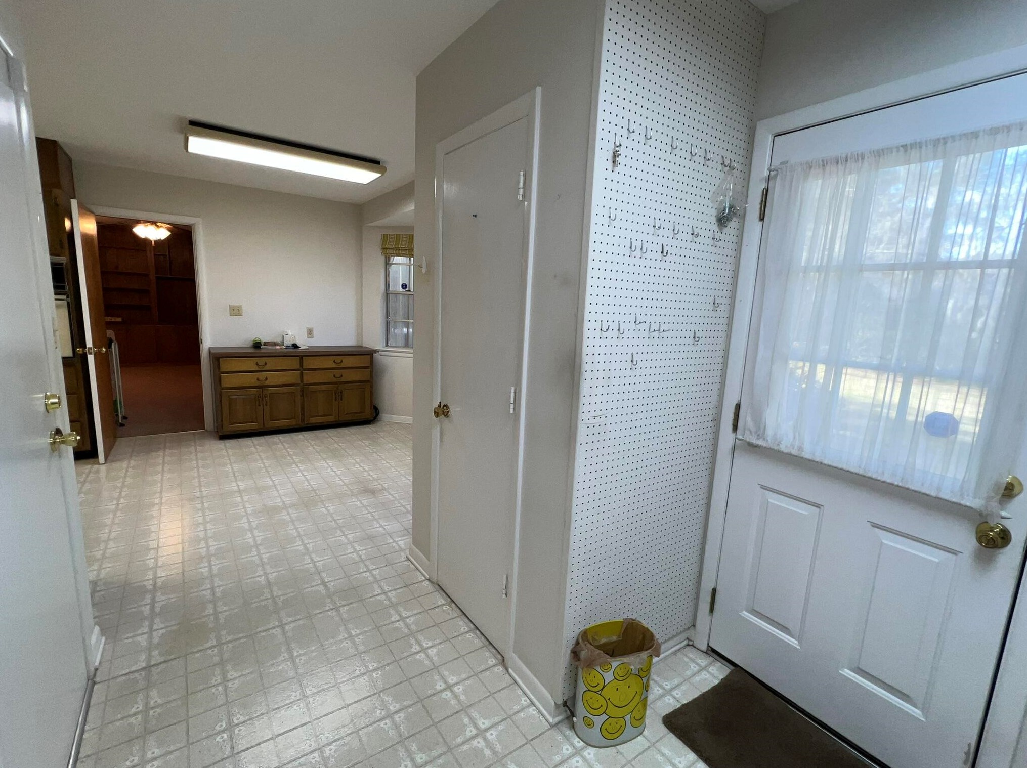 18 Sherwood Rd, Fort Walton Beach FL  32547-1635 exterior