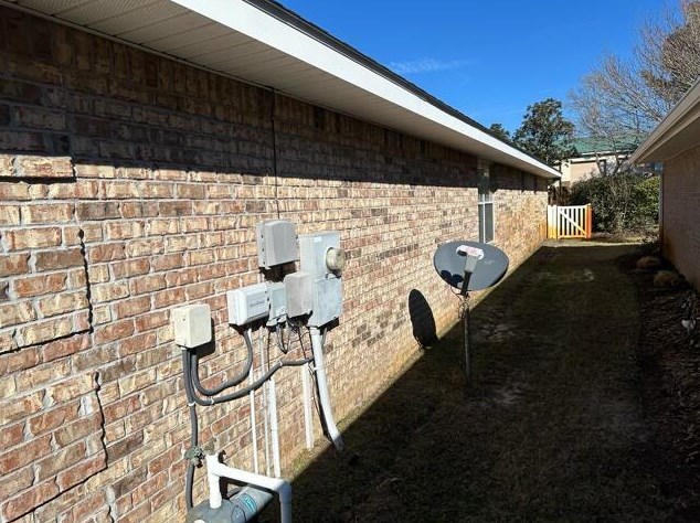 905 Lajolla Ln, Mary Esther, FL 32569
