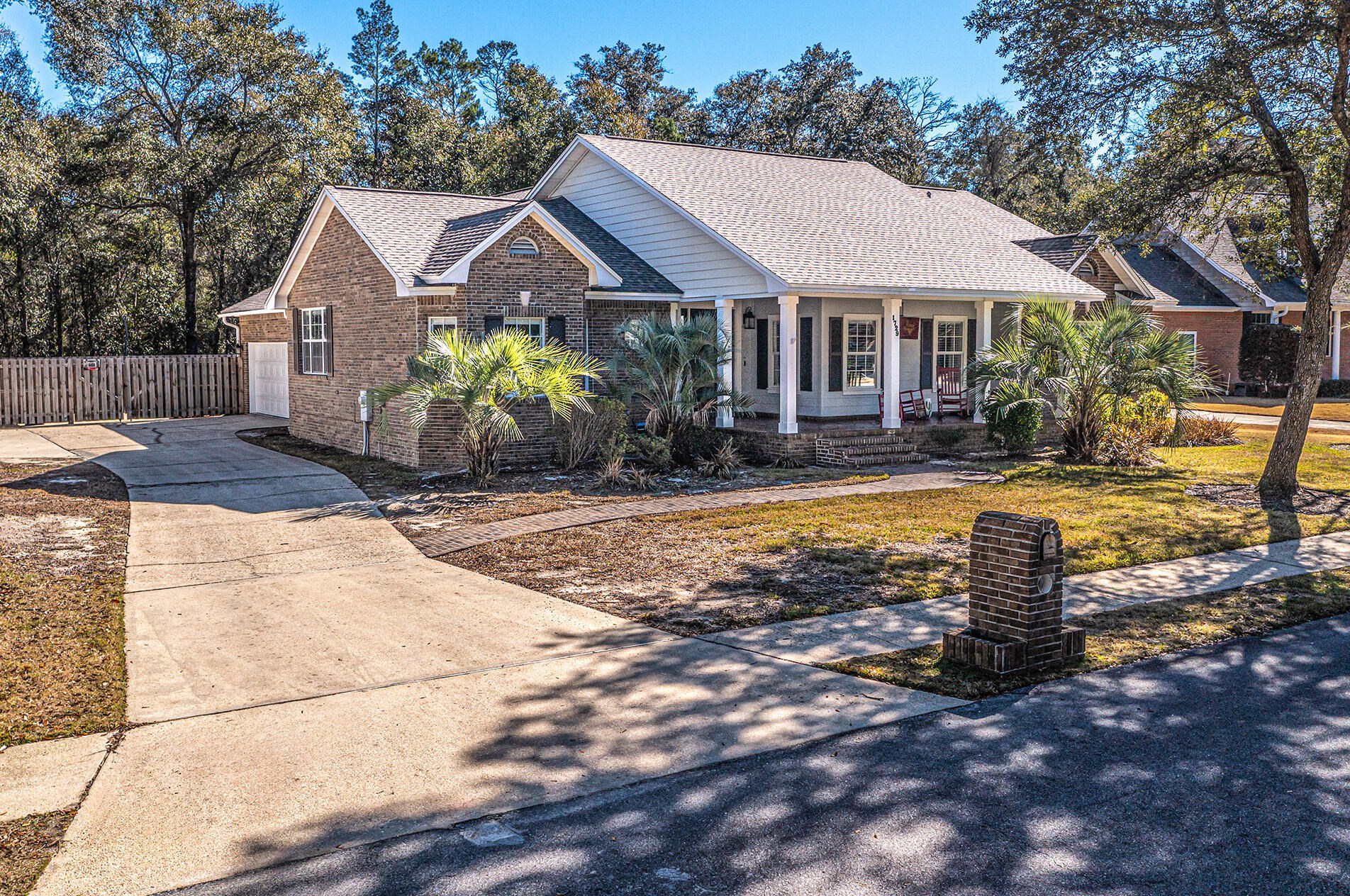 1729 Bolton Village Ln, Niceville FL  32578-8739 exterior