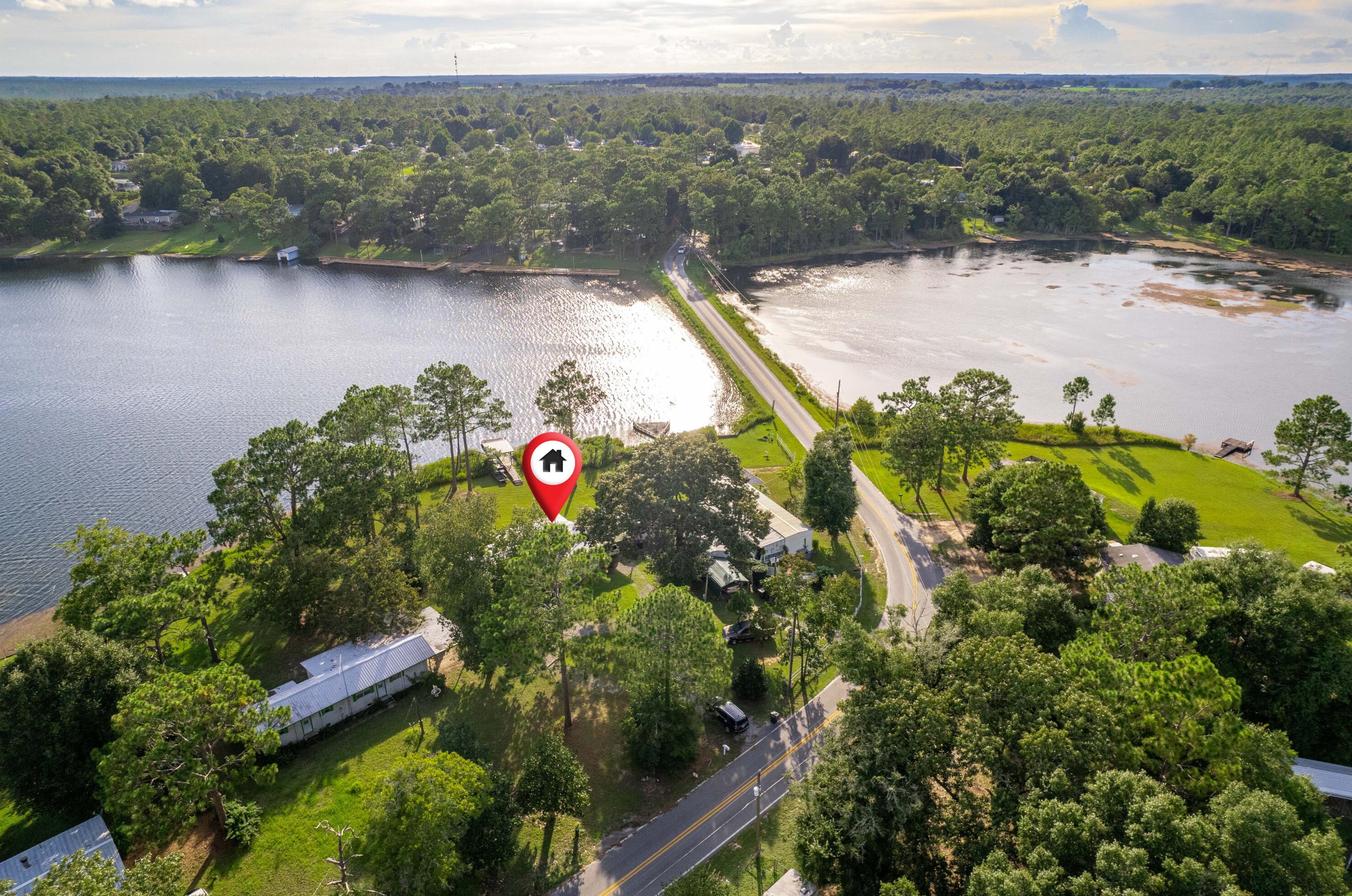 566 Paradise Island Dr, Defuniak Springs FL  32433-7072 exterior