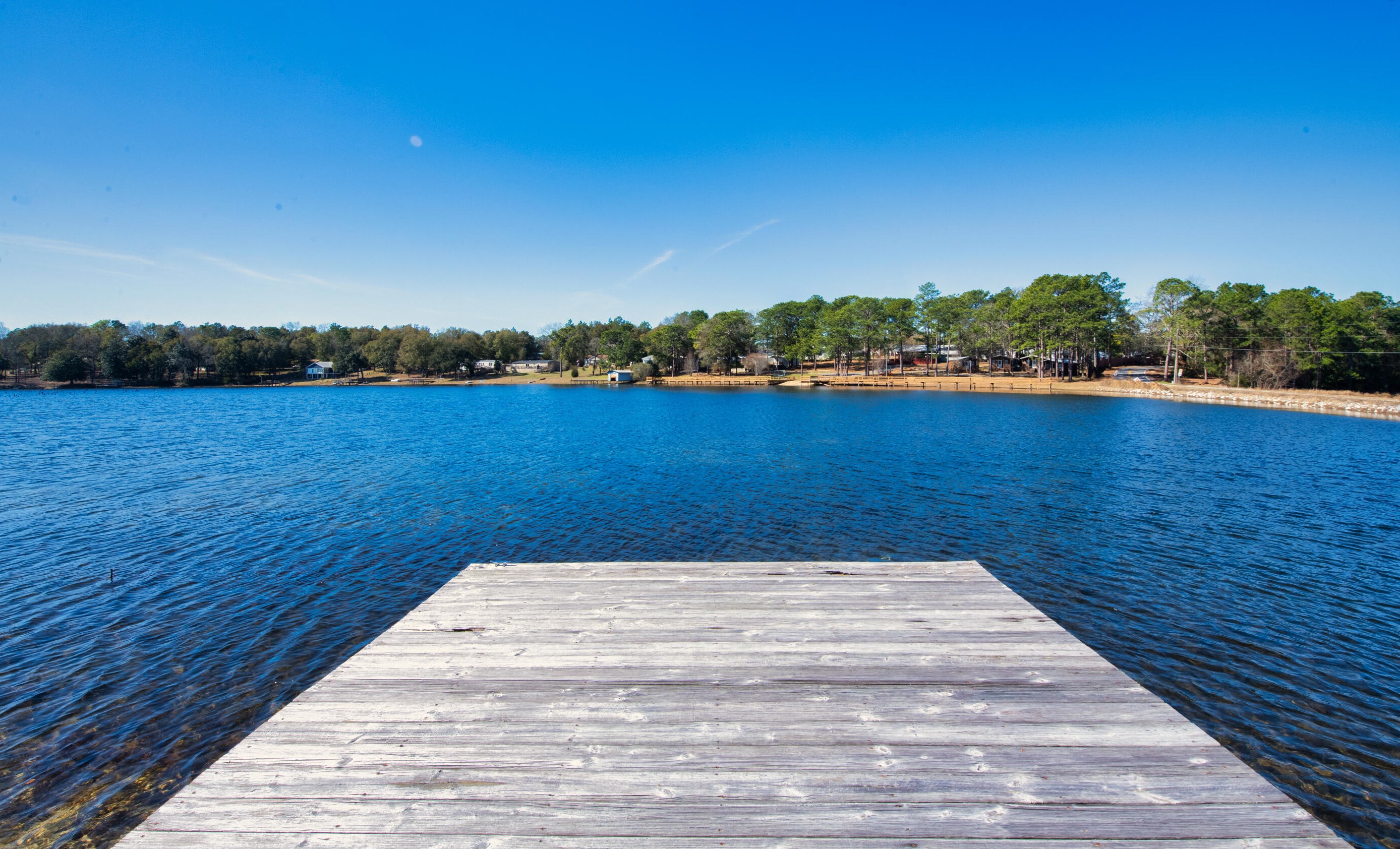 566 Paradise Island Dr, Defuniak Springs FL  32433-7072 exterior