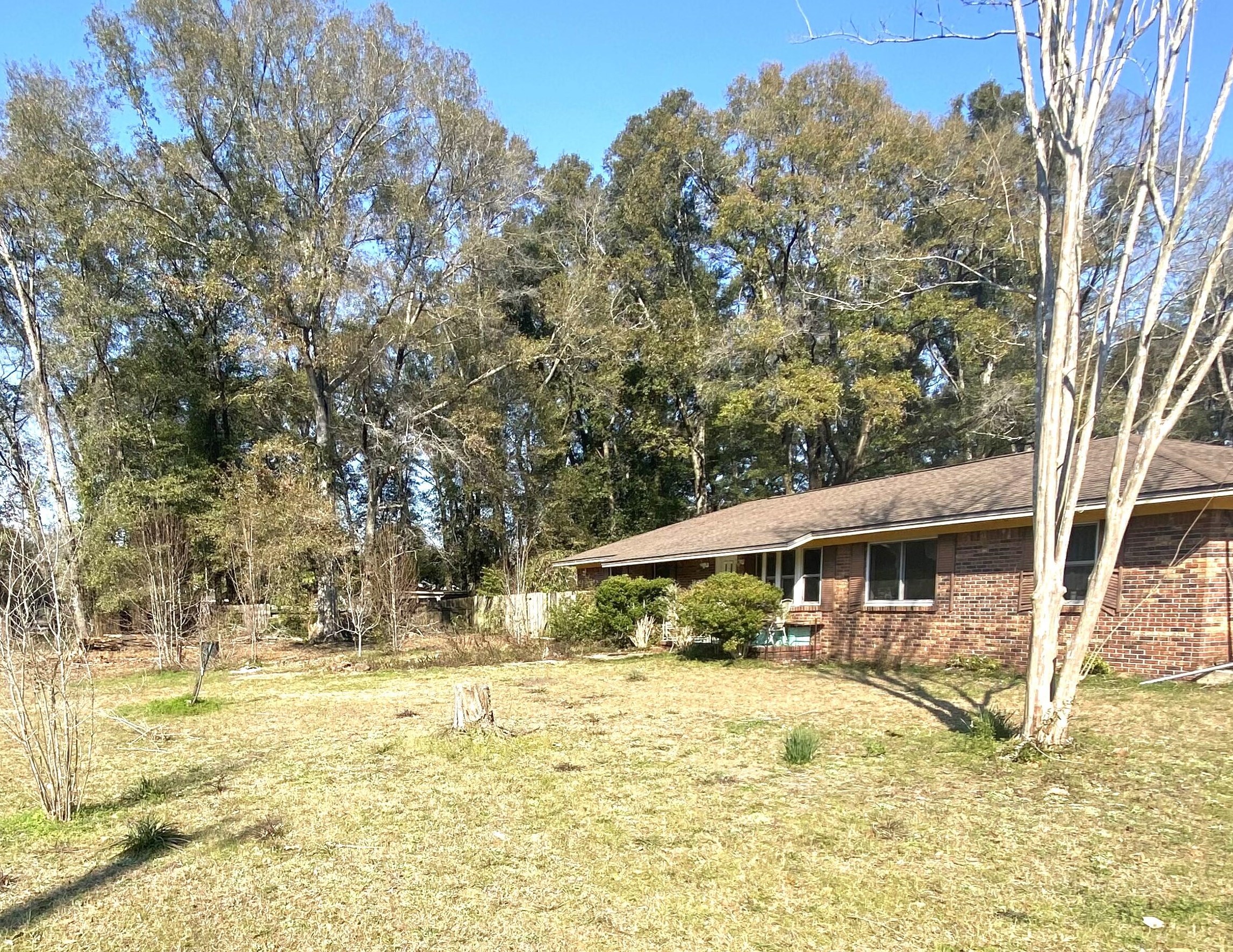 3156 Chestnut St, Crestview, FL 32539