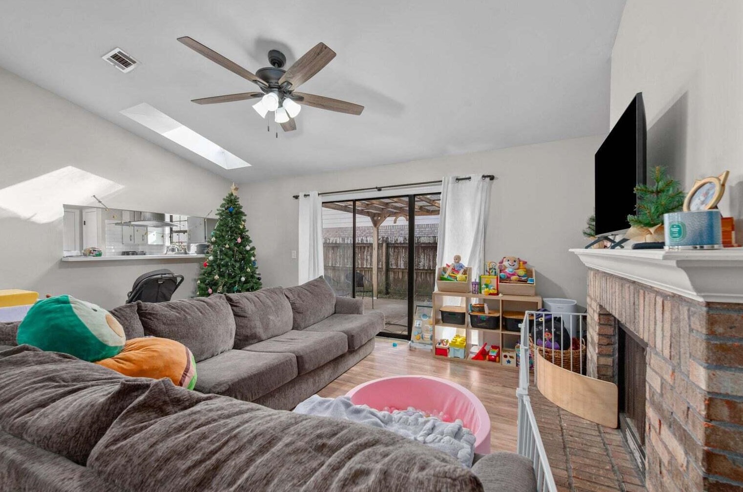 906 Lawton Ct, Fort Walton Beach, FL 32547