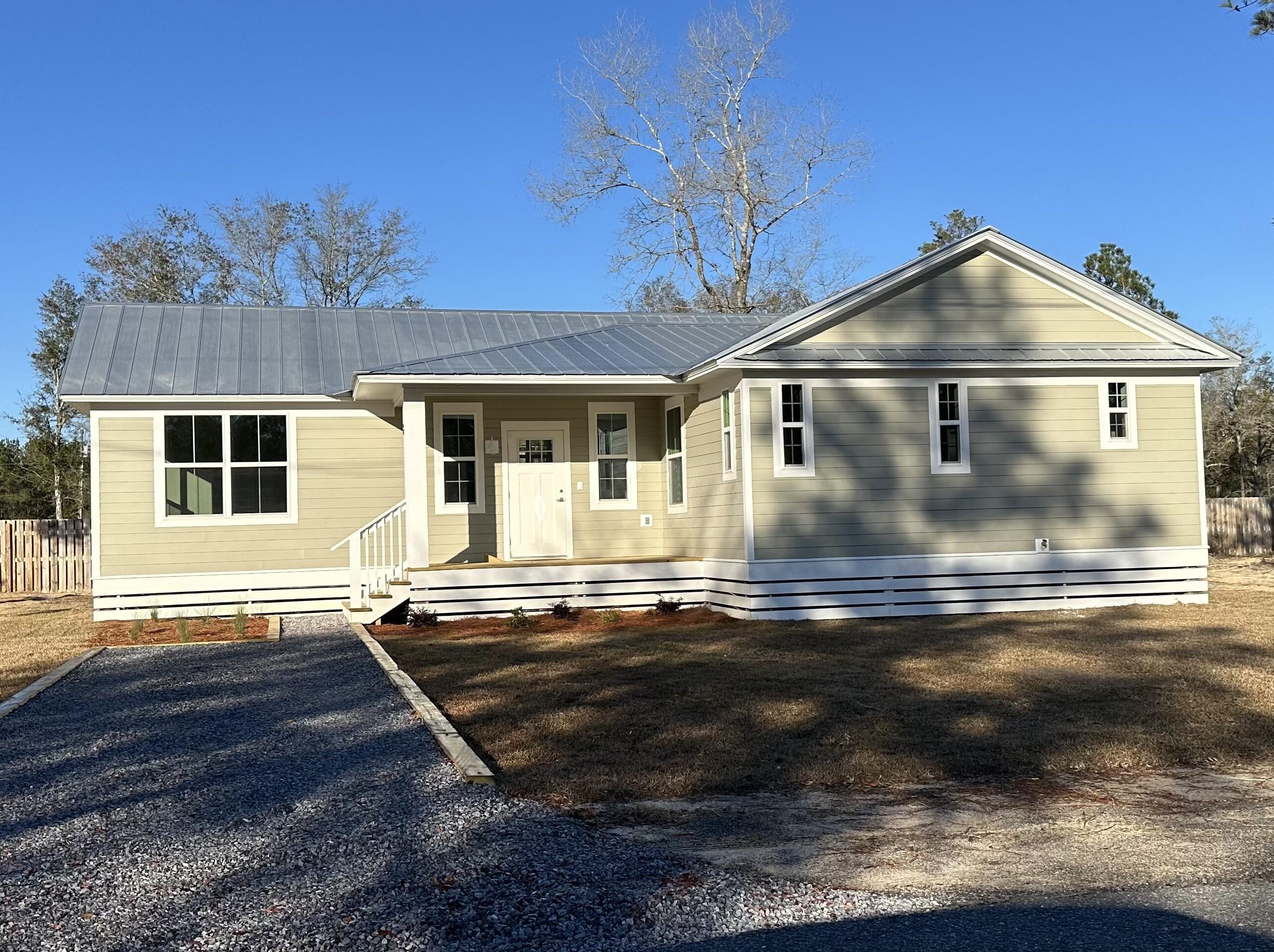 820 Oakwood Lakes Blvd, Defuniak Springs FL  32433-4762 exterior