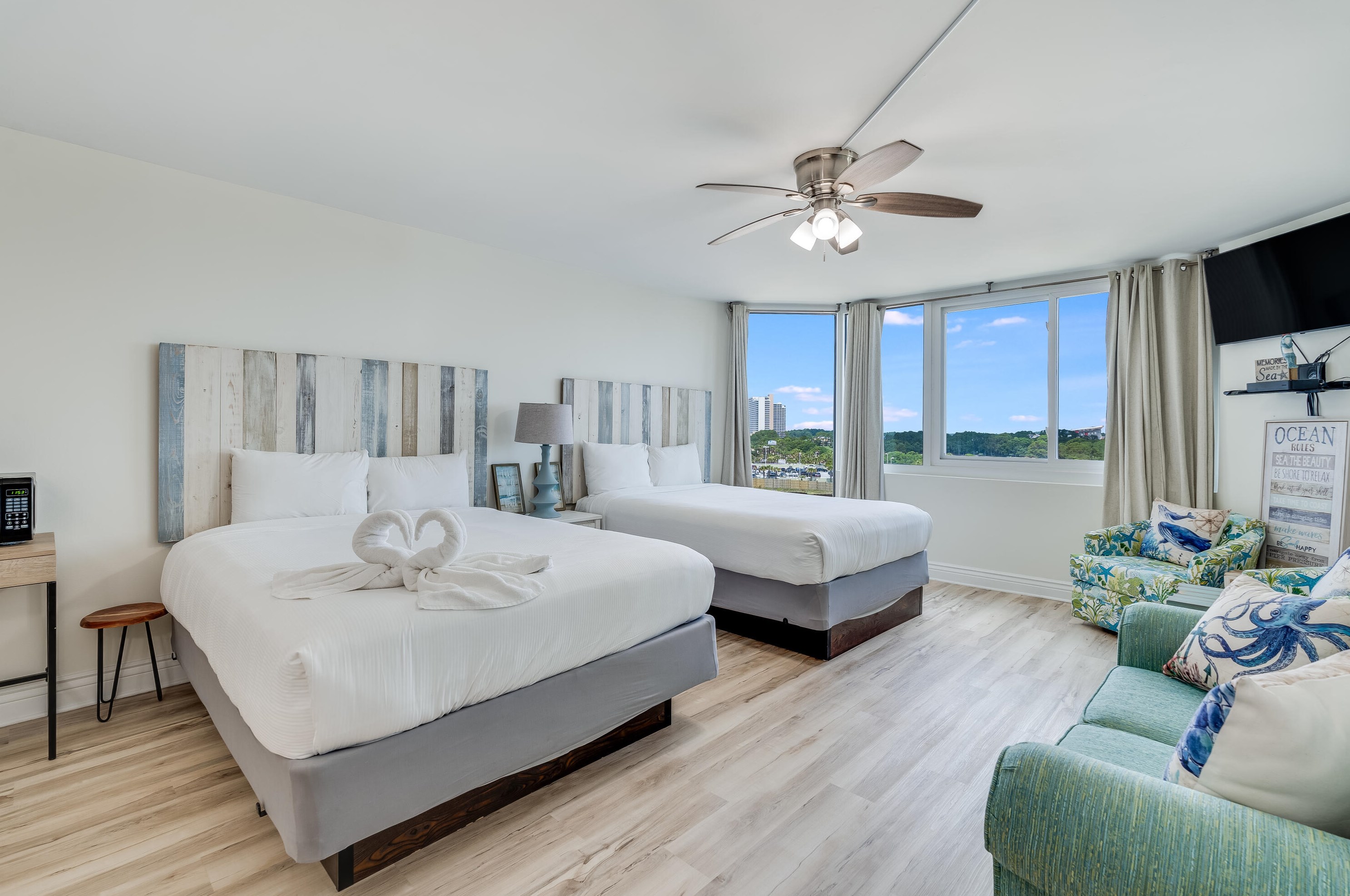 8817 Thomas Dr ## A710, Panama City, FL 32408