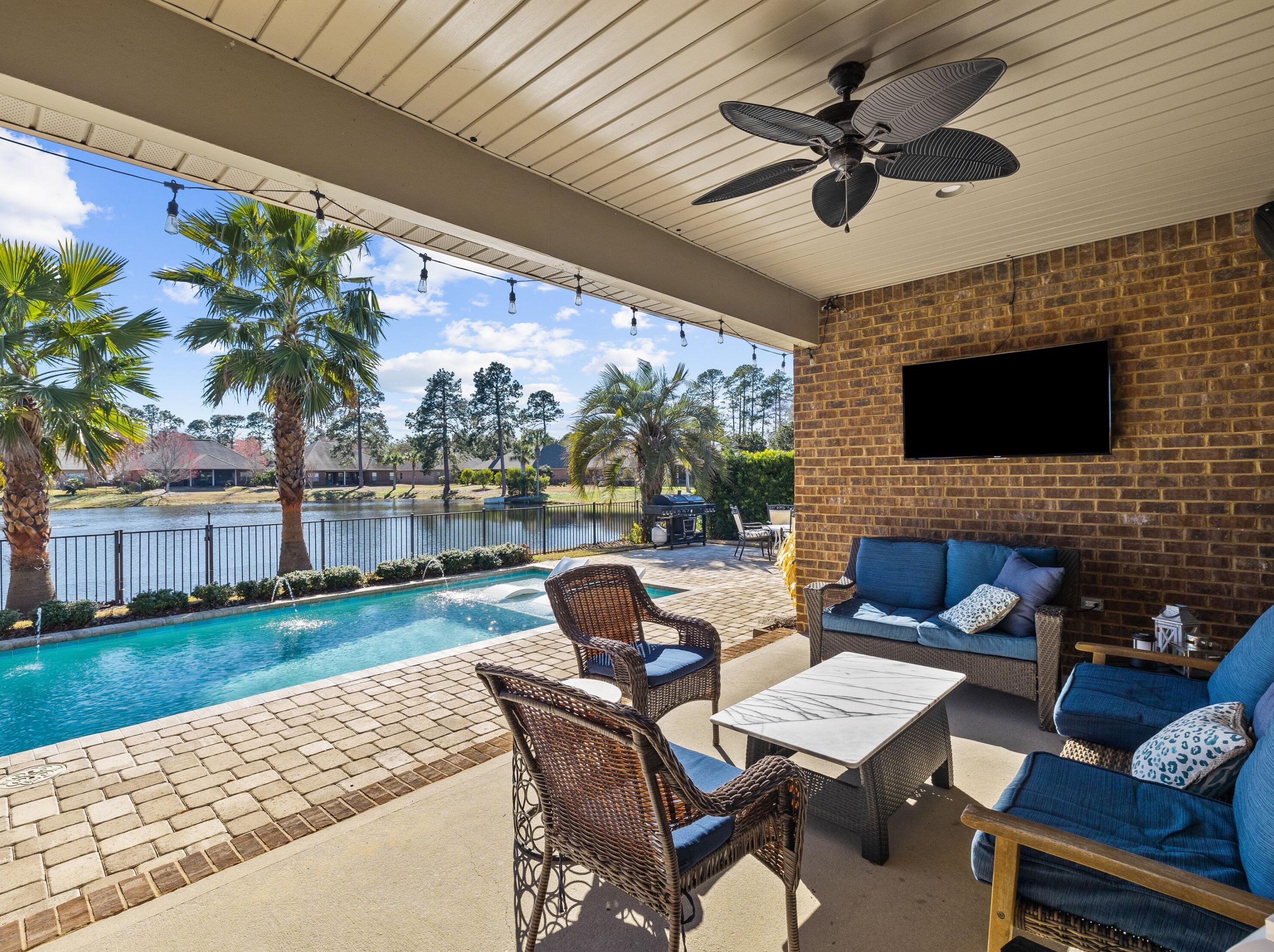 461 Whispering Lake Dr, Santa Rosa Beach FL  32459-4293 exterior