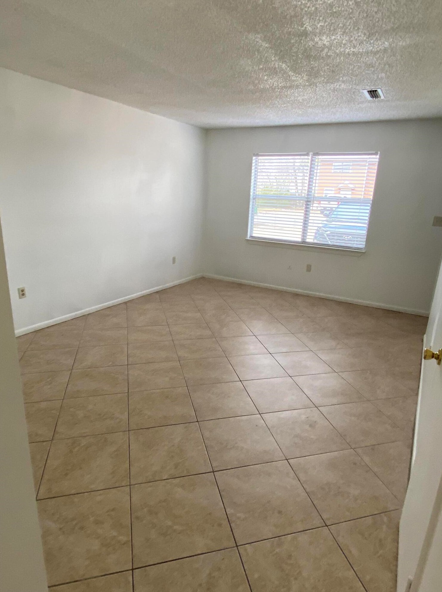 500 Landview St #b, Fort Walton Beach, FL 32547