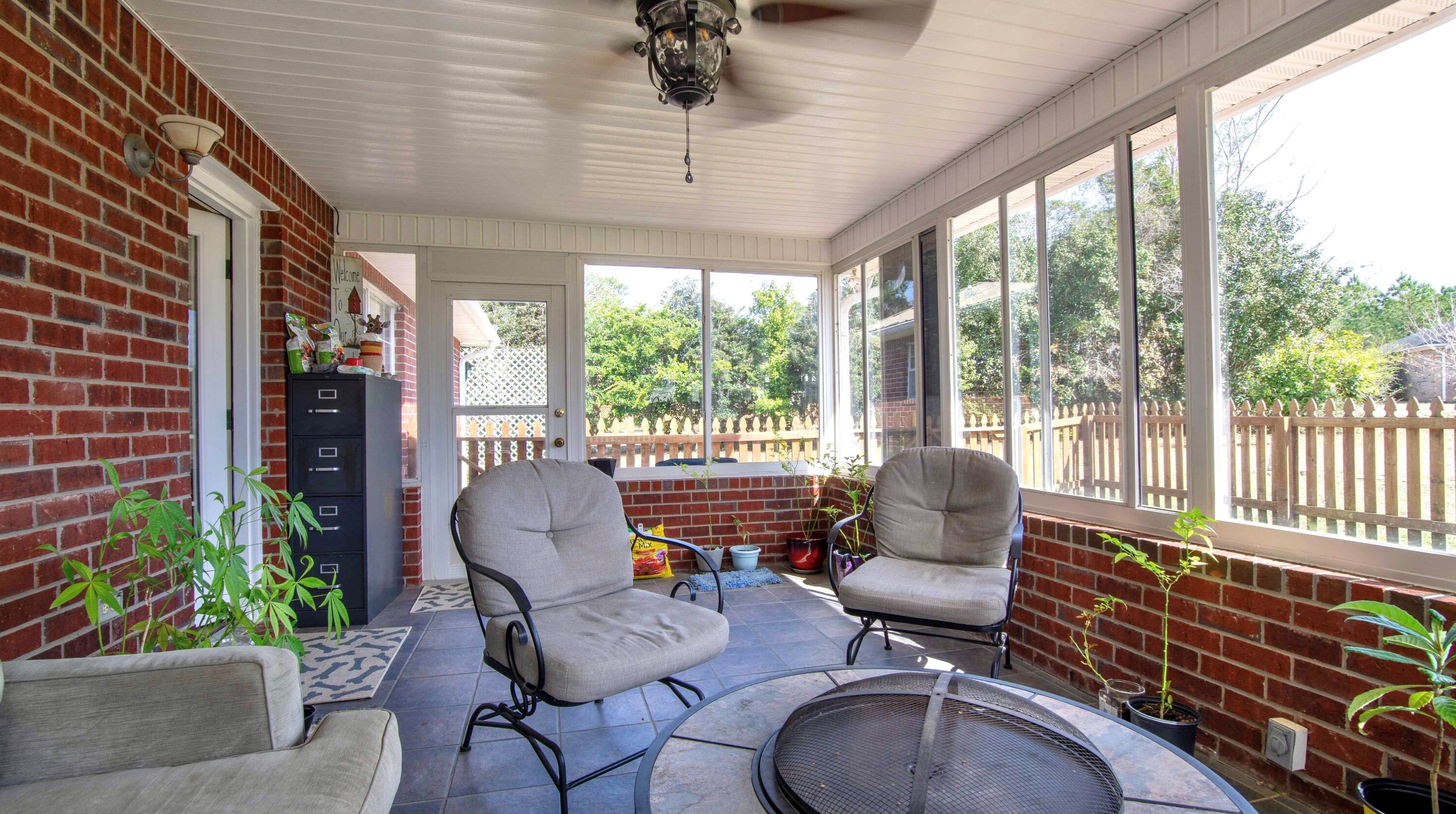 49 Holley Ln, Defuniak Springs FL  32435-3450 exterior