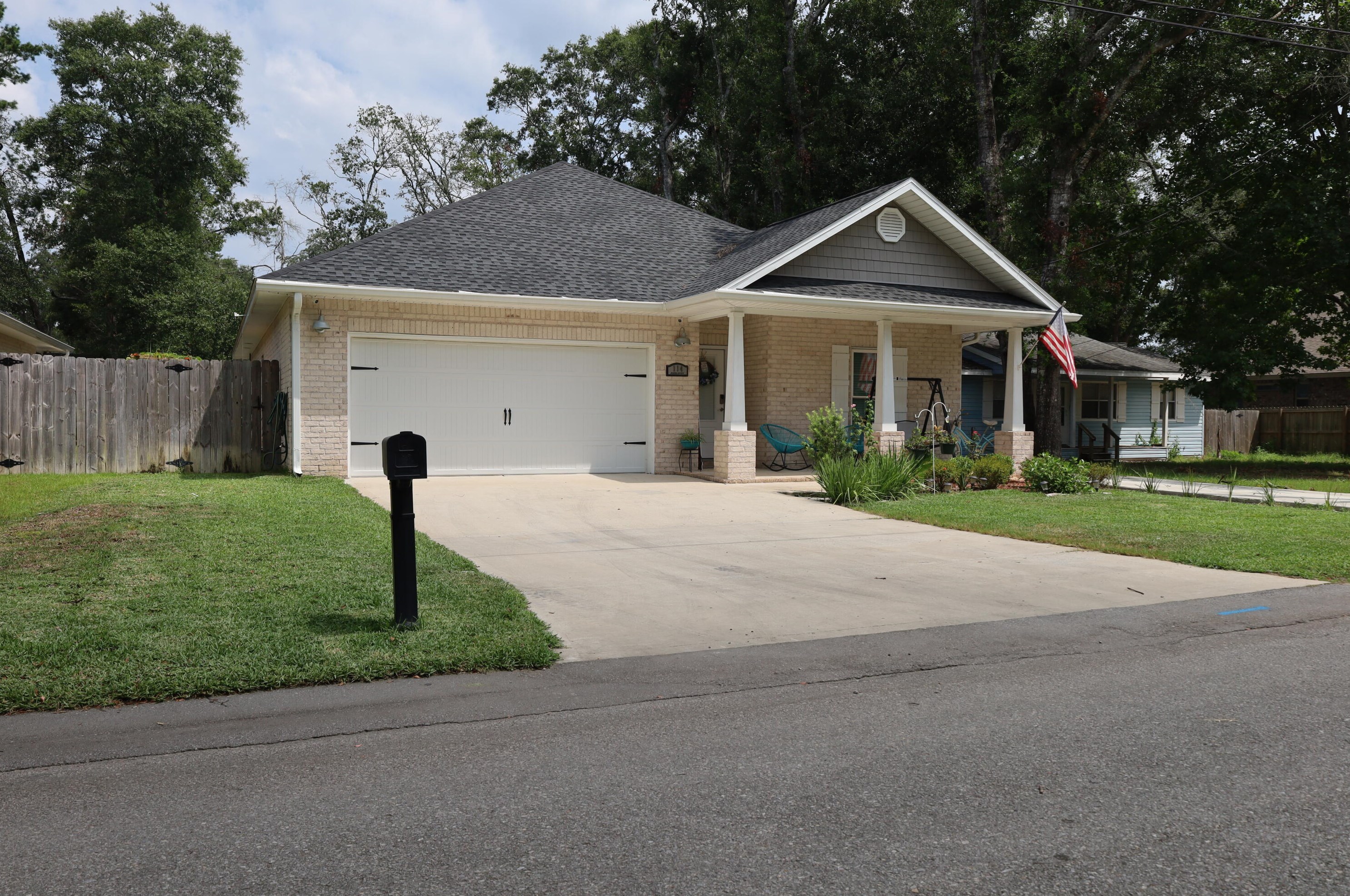 114 Sasser St, Niceville FL  32578-3229 exterior