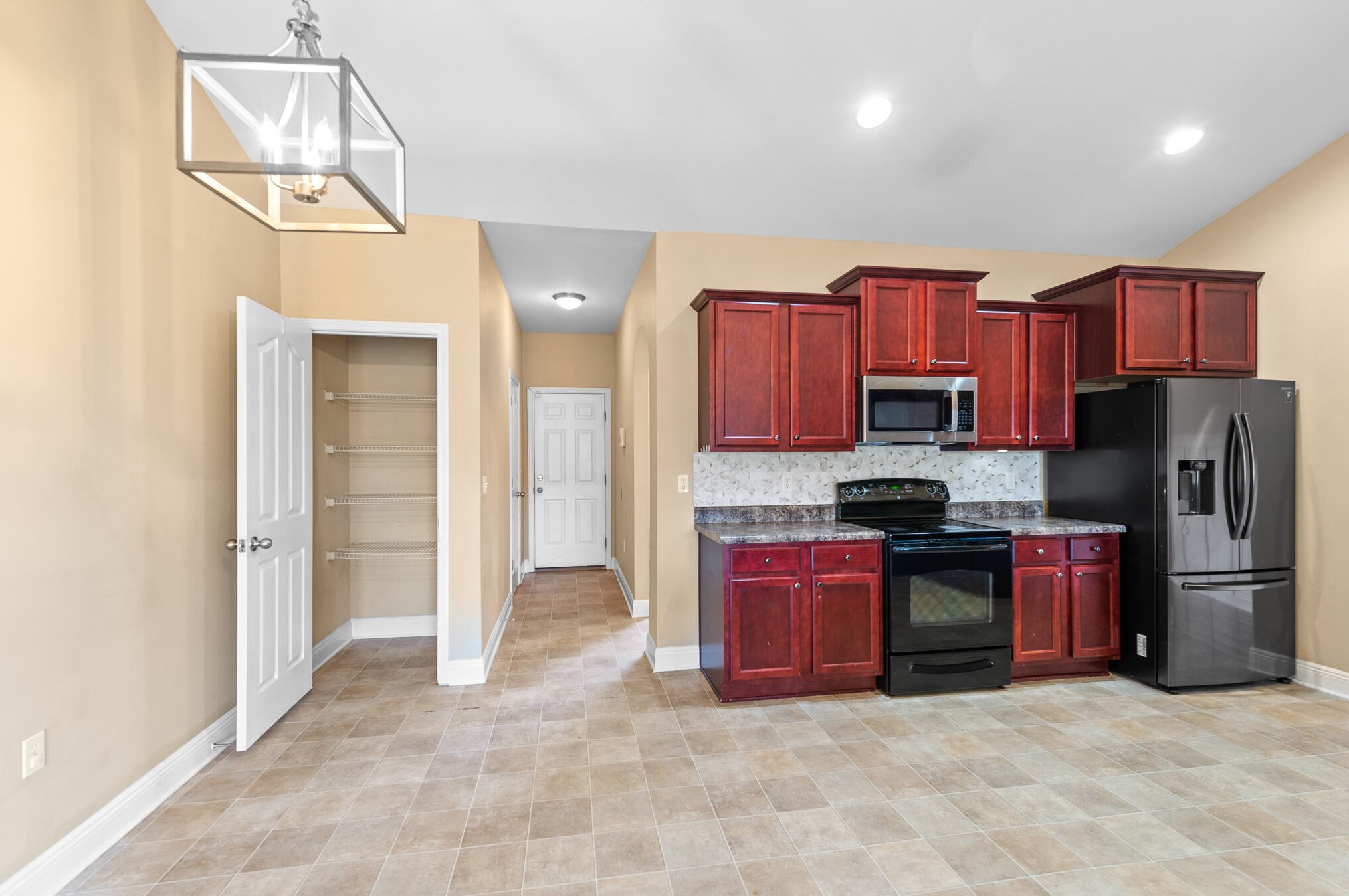 738 Lime Ln, Crestview, FL 32536-2260