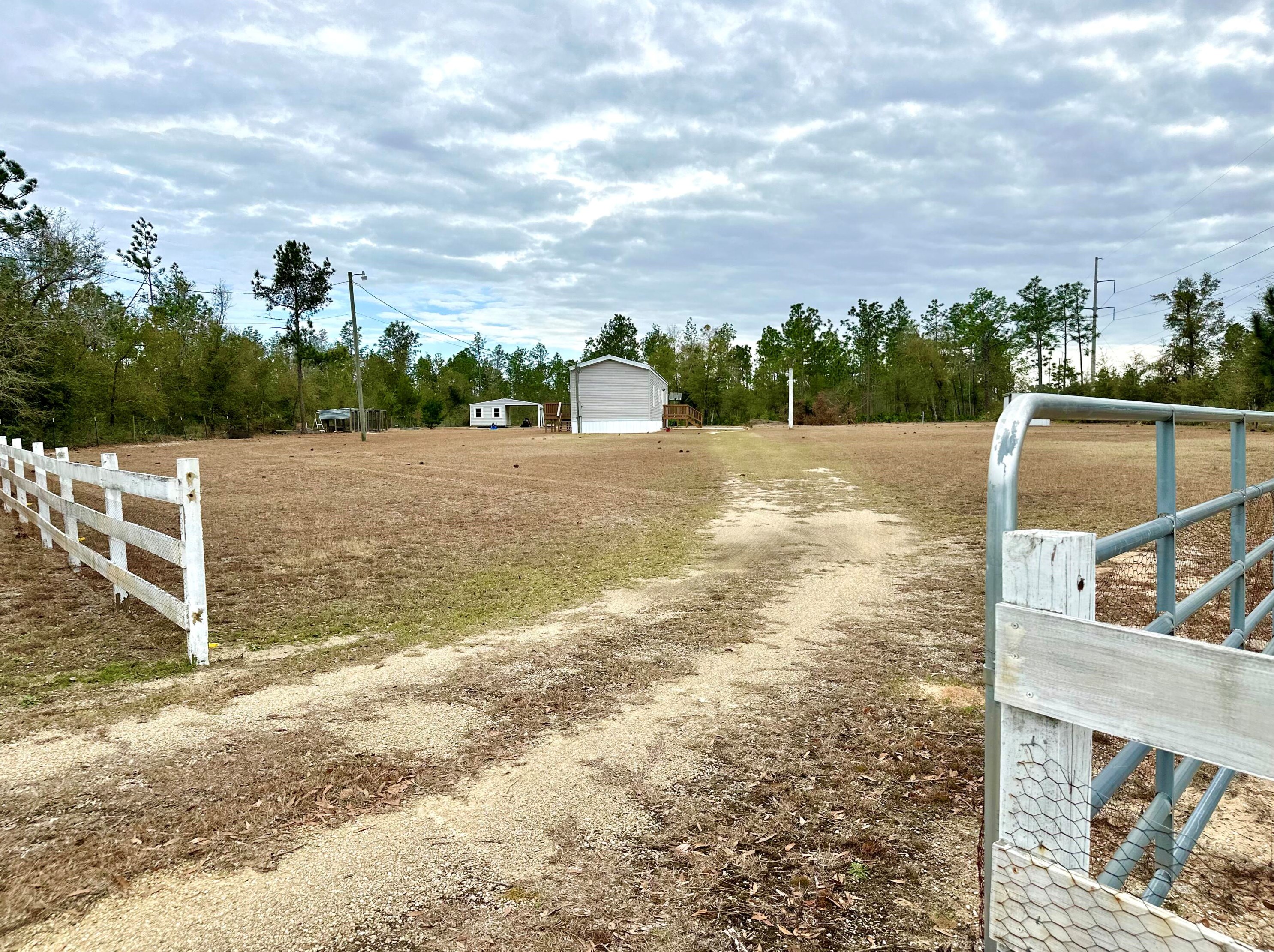 643 County Road 274, Fountain, FL 32438-6150
