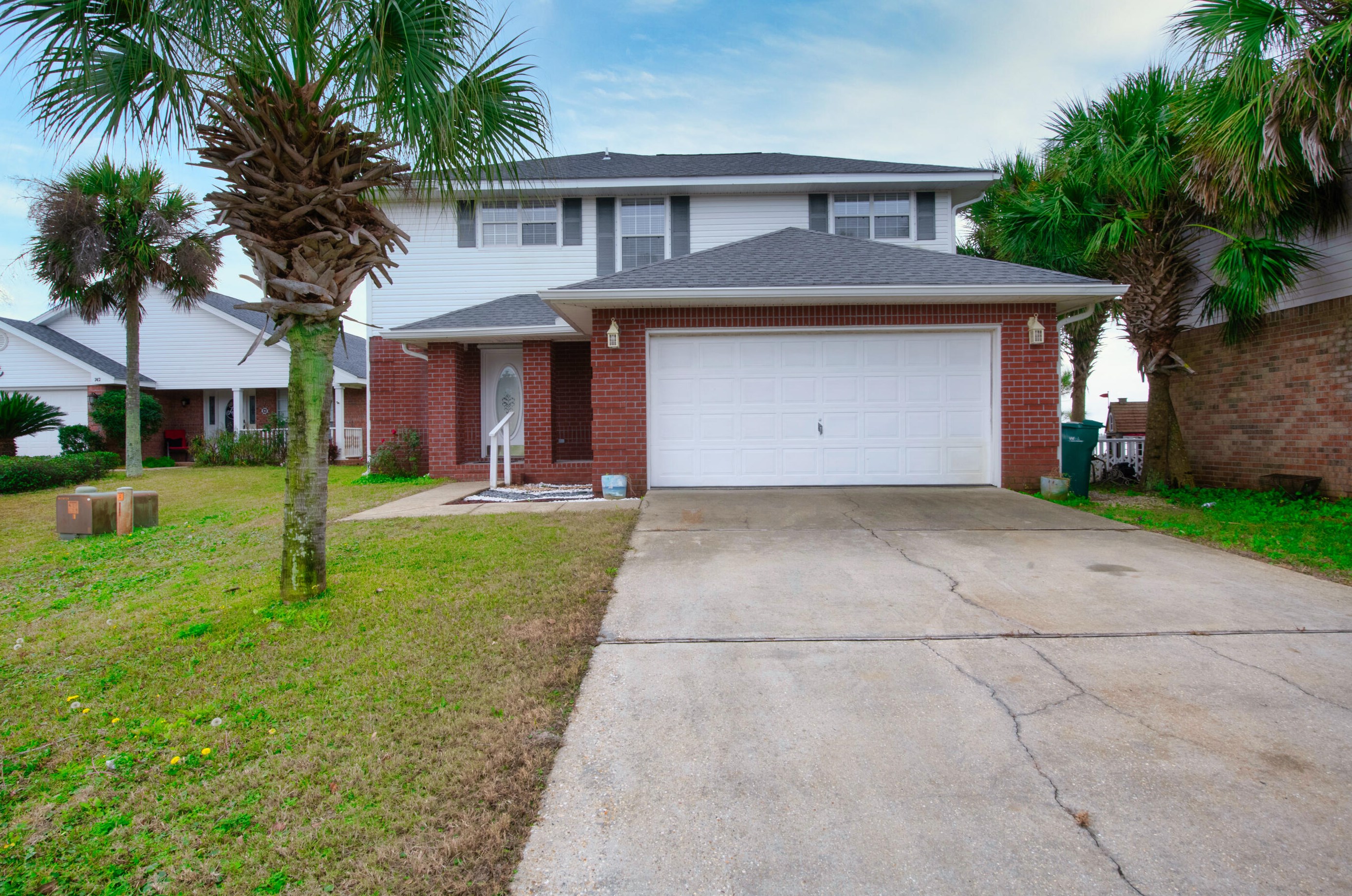 740 Saltair Ln, Mary Esther, FL 32569