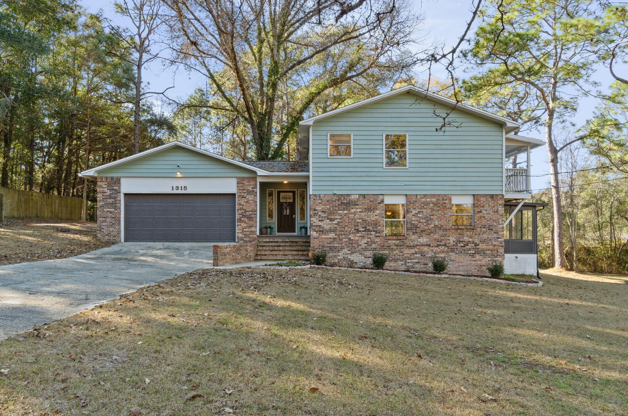 1315 Grandview Dr, Crestview, FL 32539