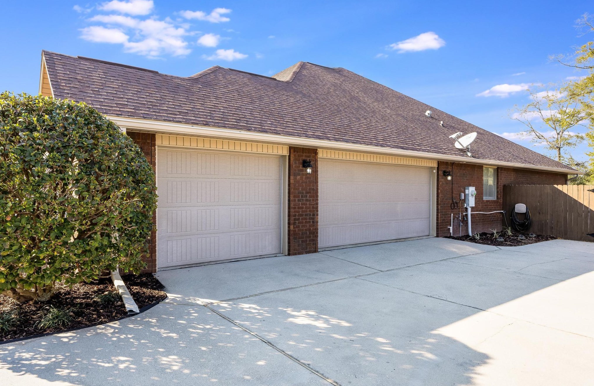 6217 Plum Orchard Way, Crestview FL  32536-4370 exterior