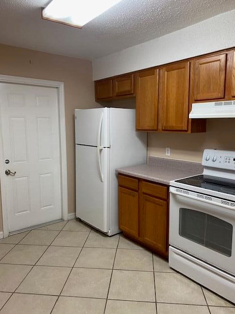 86 4th Ave #b, Shalimar, FL