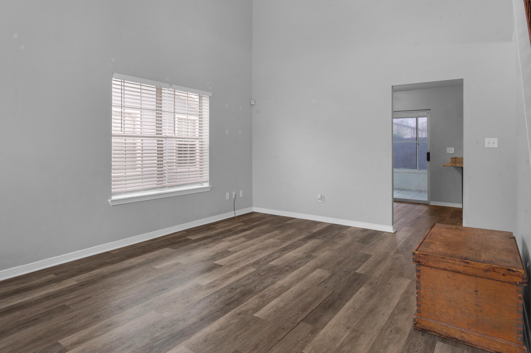 17 Ruby Cir, Mary Esther FL  32569-2600 exterior