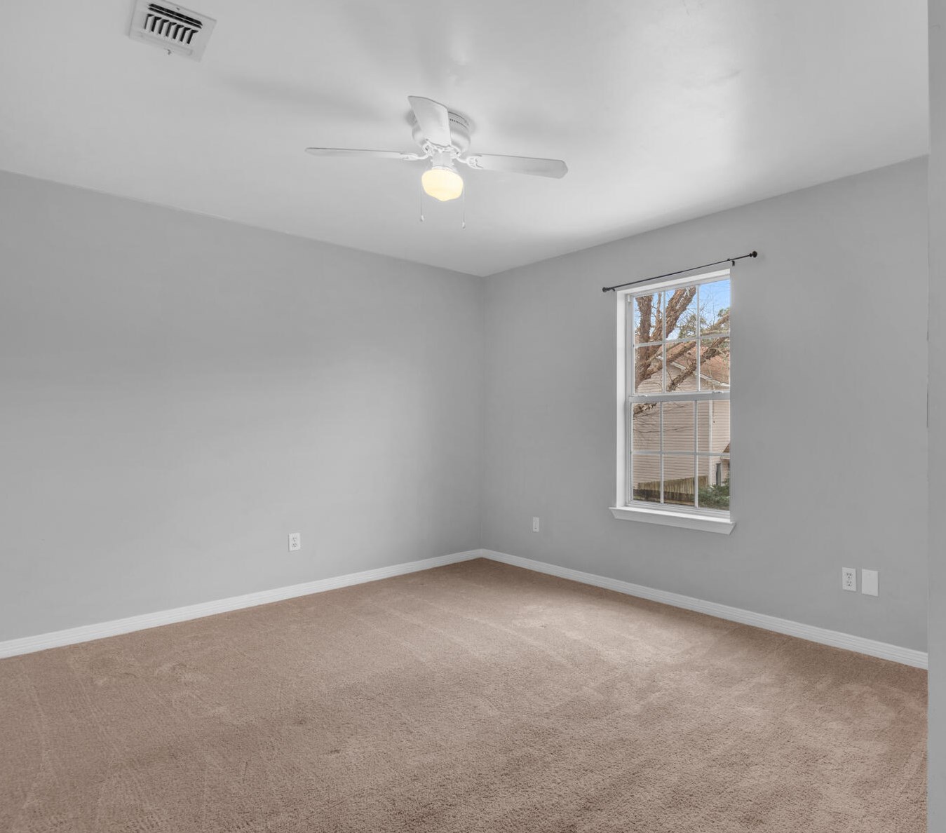 17 Ruby Cir, Mary Esther FL  32569-2600 exterior