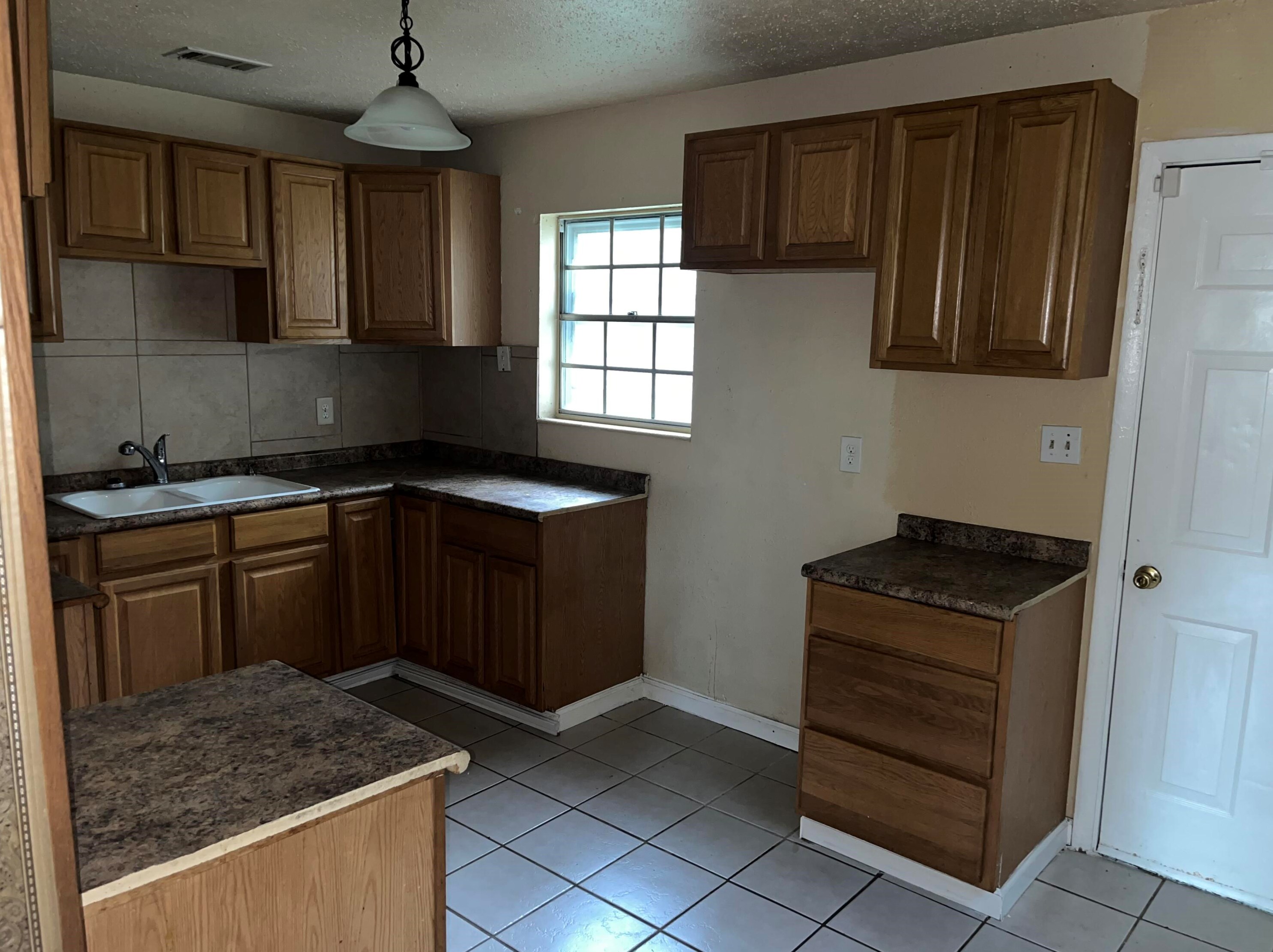 219 Ajax Dr, Fort Walton Beach FL  32548-3801 exterior