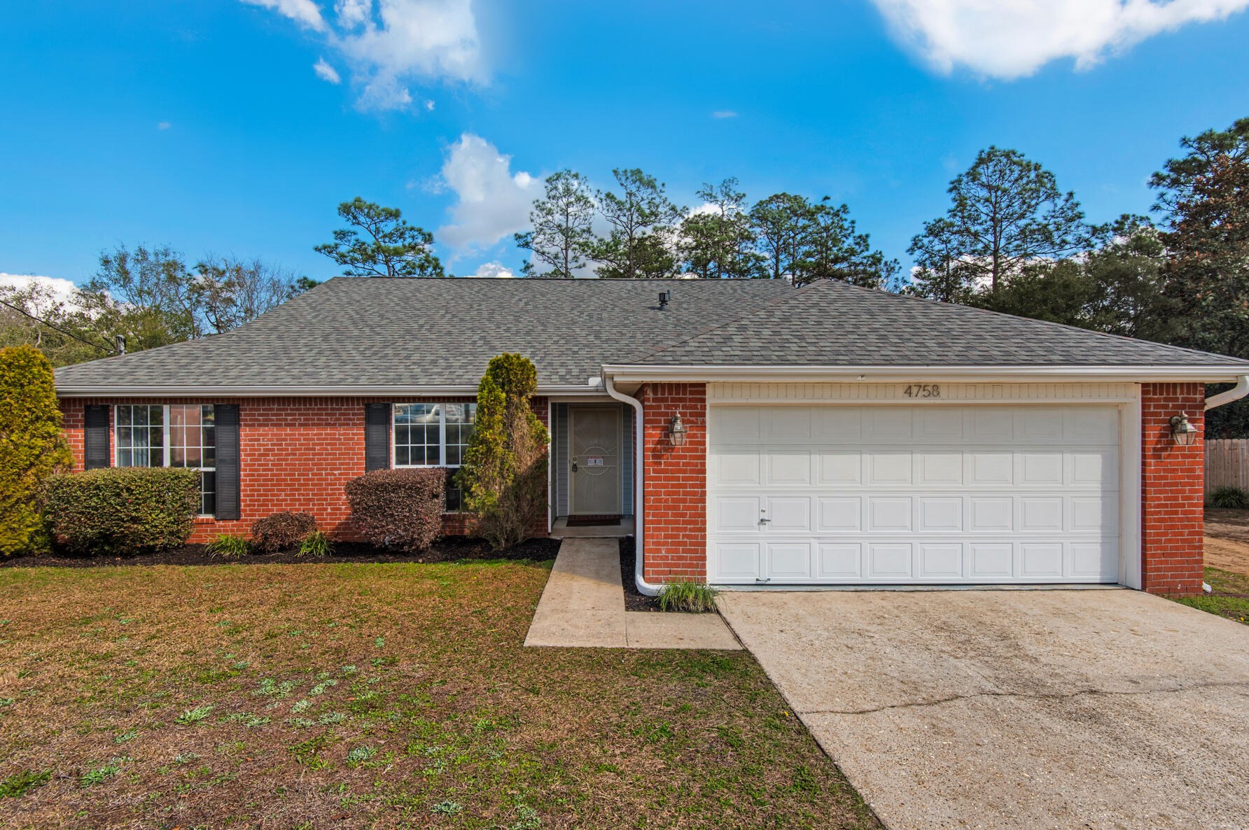 4758 Connor Dr, Crestview, FL 32539-5764