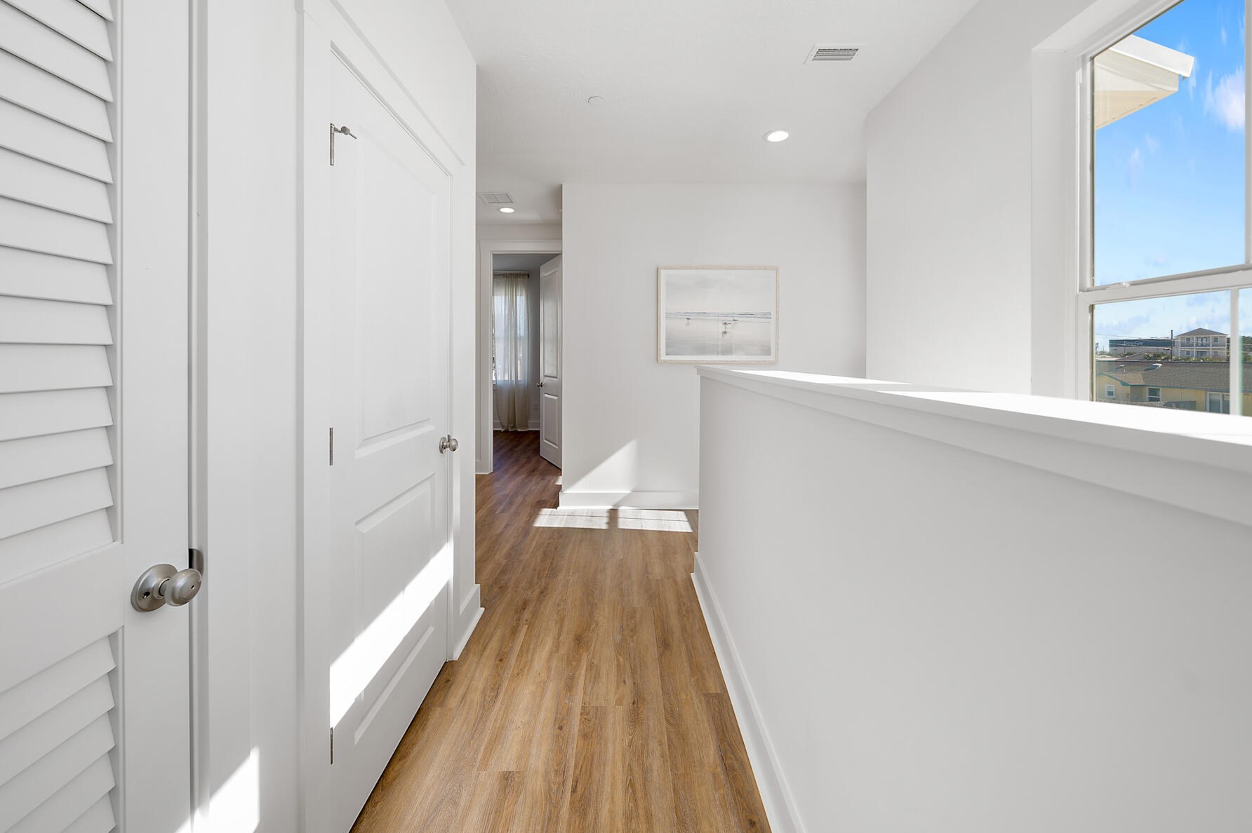 5300 Thomas Dr, Panama City FL 32408-6125 exterior