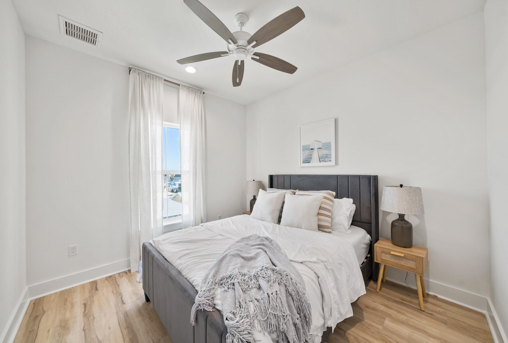 5300 Thomas Dr, Panama City FL 32408-6125 exterior