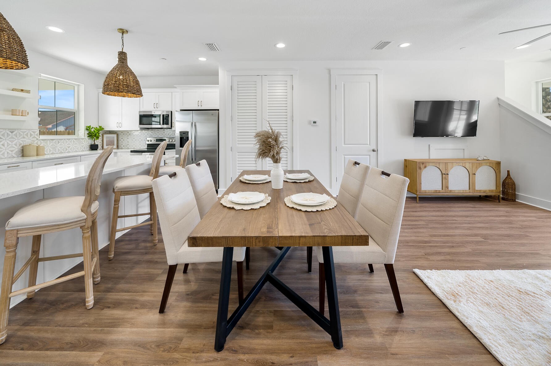 5300 Thomas Dr, Panama City FL 32408-6125 exterior