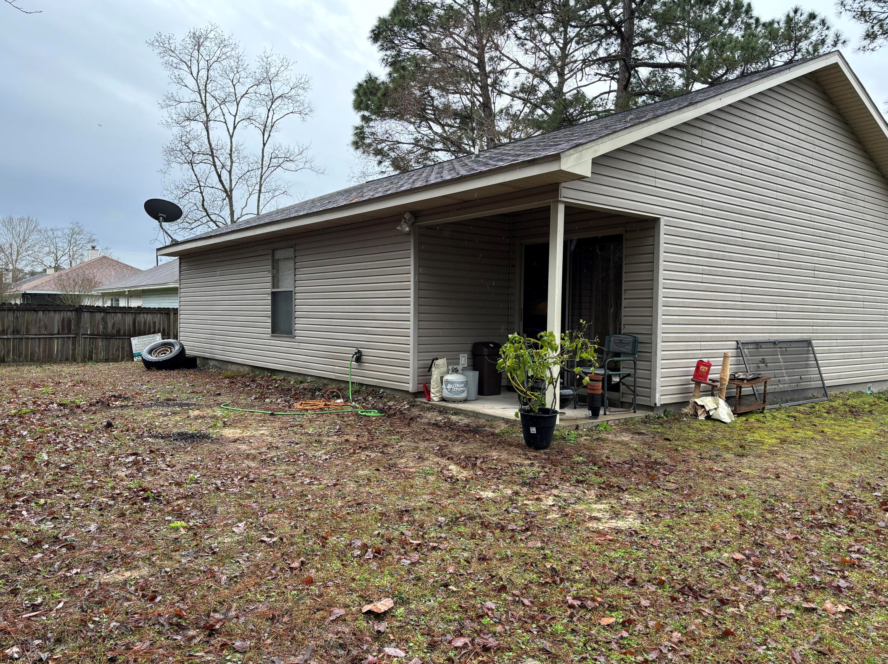 151 Palmetto Ave, Mary Esther, FL 32569